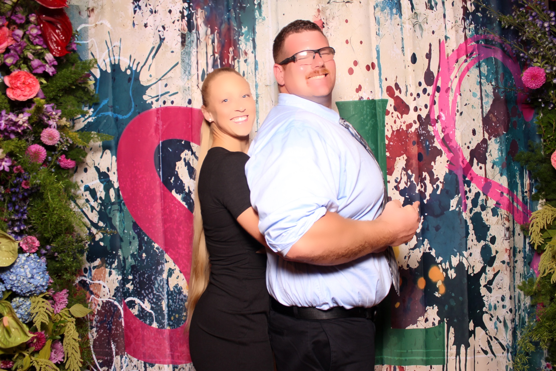 Sarah and Lake | View more photos from the event at gallery.photoboothcincy.com/u/PhotoBoothCincy/Sarah-and-Lake