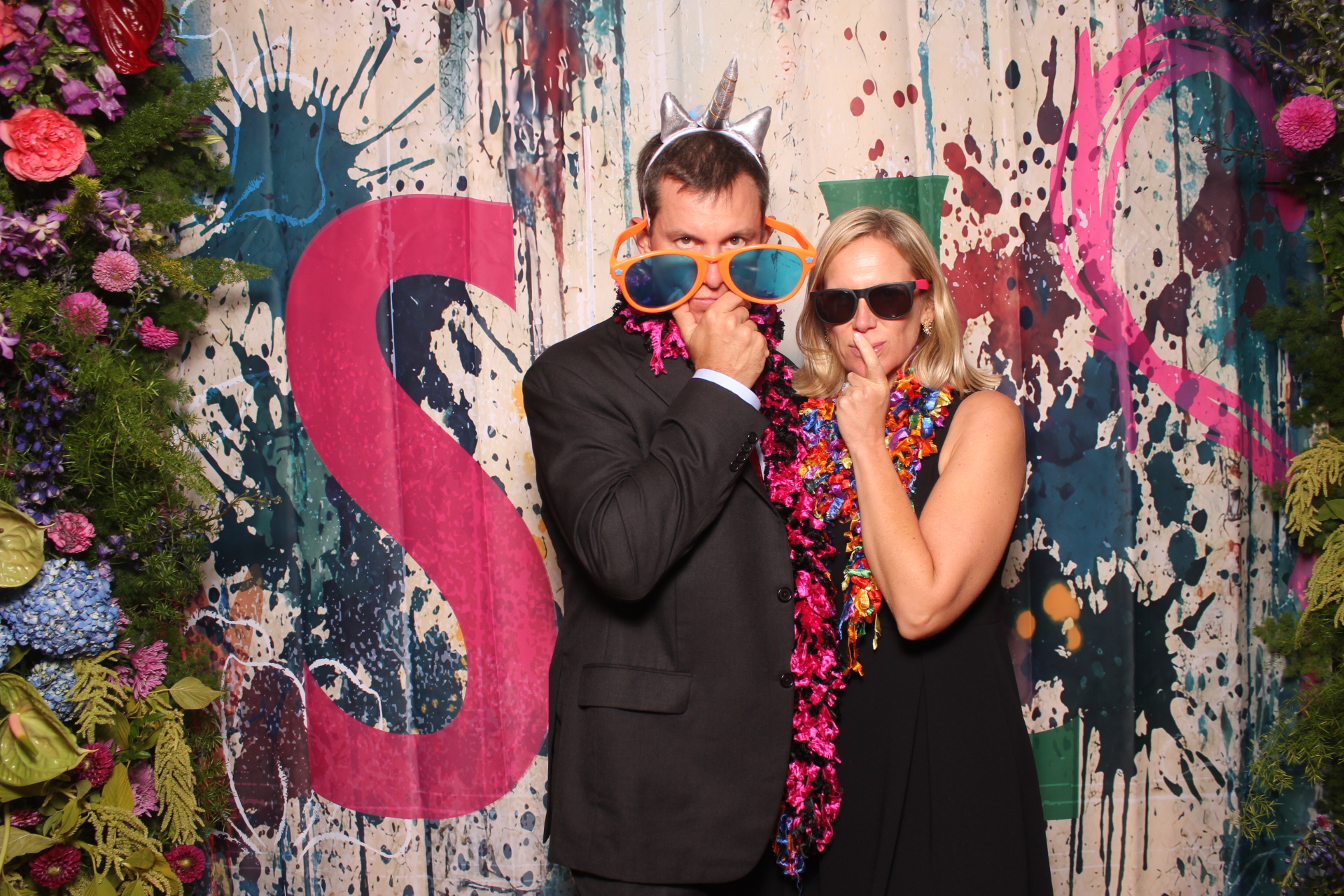 Sarah and Lake | View more photos from the event at gallery.photoboothcincy.com/u/PhotoBoothCincy/Sarah-and-Lake