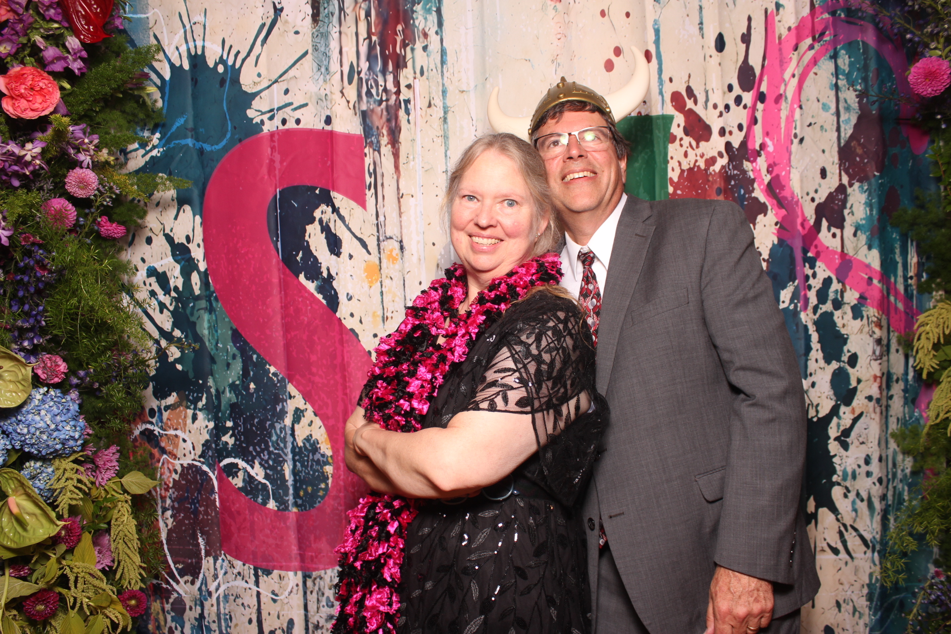 Sarah and Lake | View more photos from the event at gallery.photoboothcincy.com/u/PhotoBoothCincy/Sarah-and-Lake