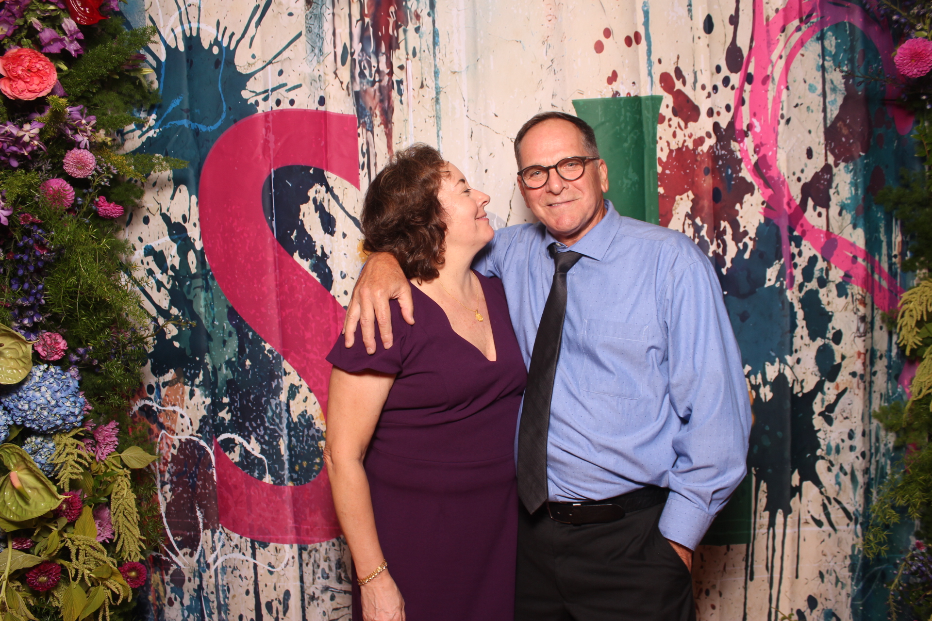 Sarah and Lake | View more photos from the event at gallery.photoboothcincy.com/u/PhotoBoothCincy/Sarah-and-Lake