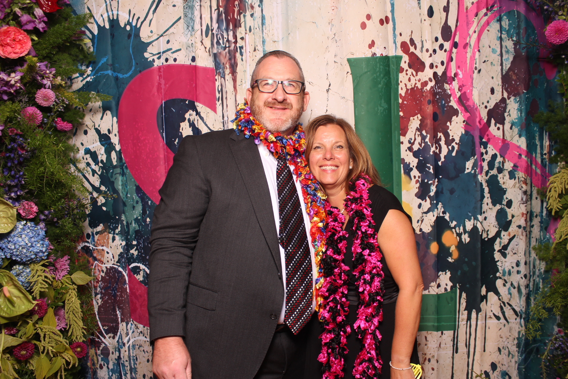 Sarah and Lake | View more photos from the event at gallery.photoboothcincy.com/u/PhotoBoothCincy/Sarah-and-Lake