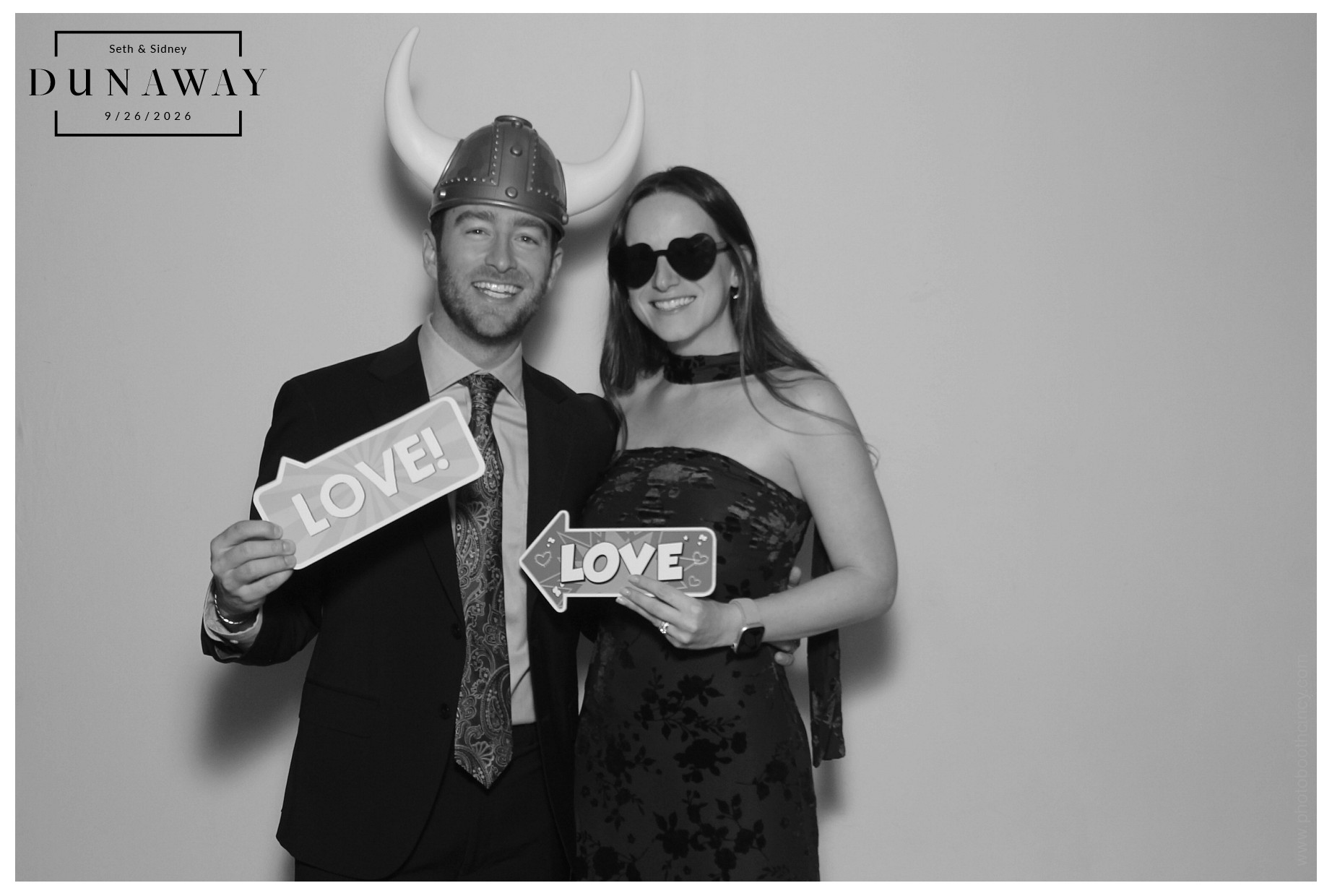 Sidney & Seth Wedding | View more photos from the event at gallery.photoboothcincy.com/u/PhotoBoothCincy/Sidney-Seth-Wedding