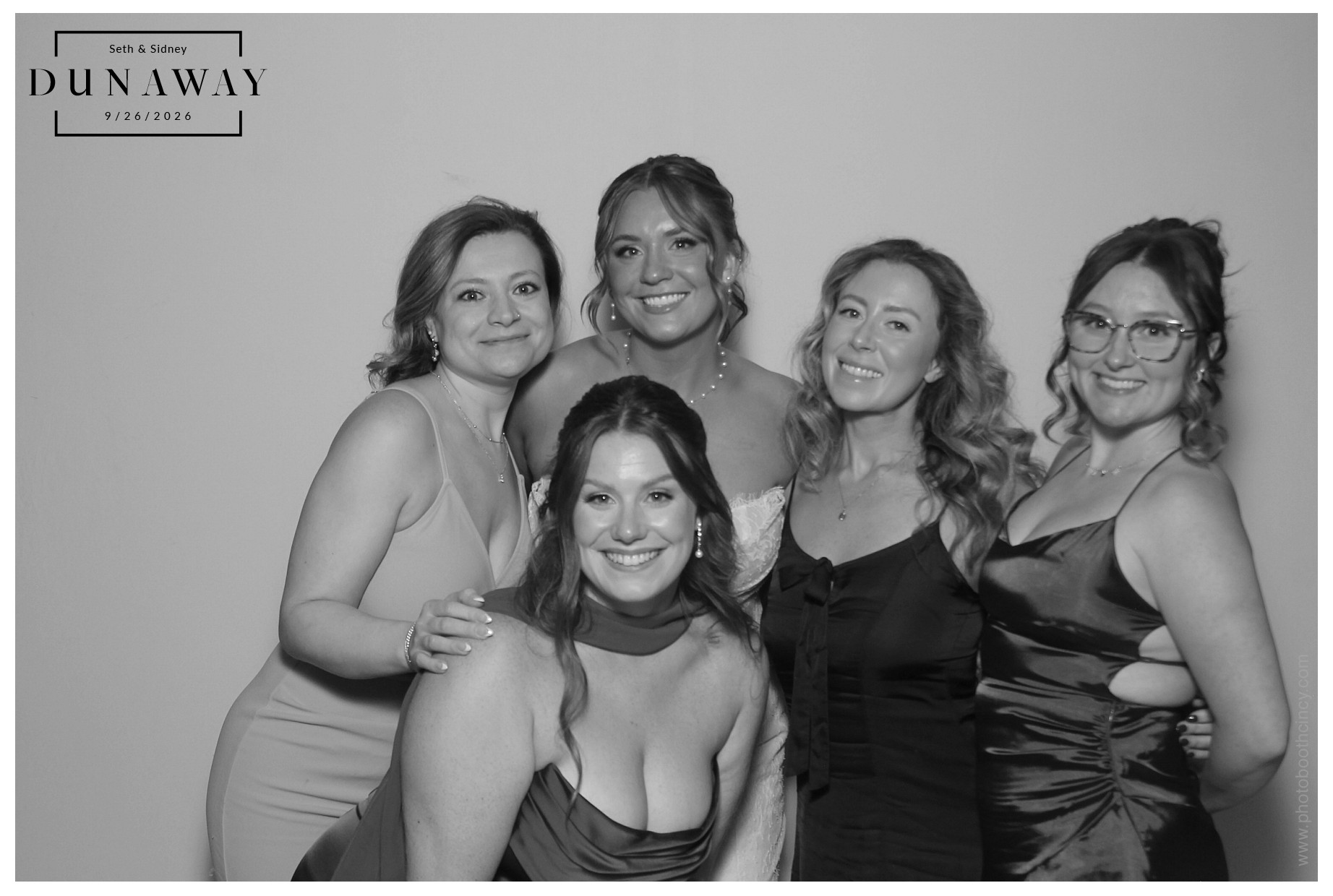 Sidney & Seth Wedding | View more photos from the event at gallery.photoboothcincy.com/u/PhotoBoothCincy/Sidney-Seth-Wedding