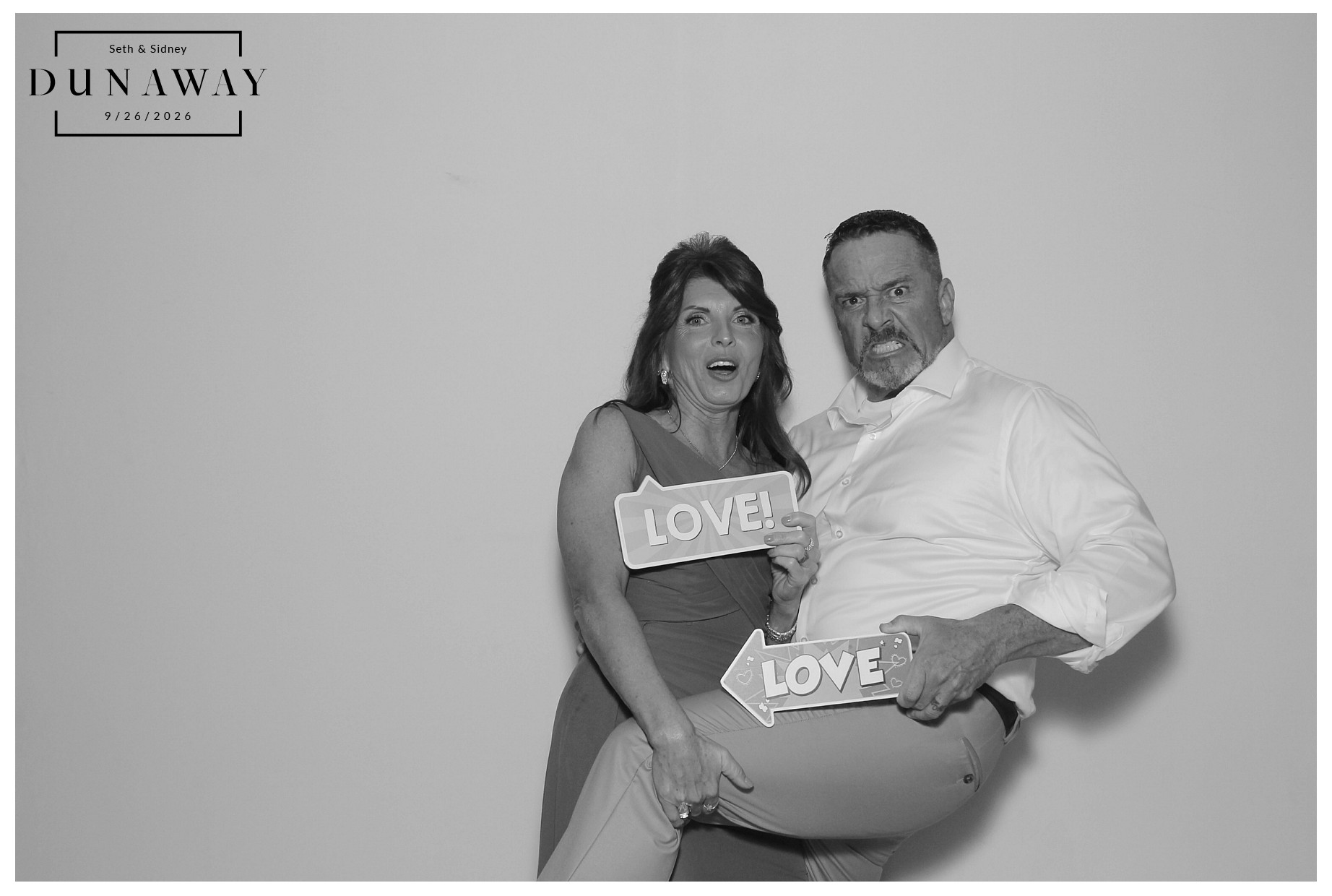 Sidney & Seth Wedding | View more photos from the event at gallery.photoboothcincy.com/u/PhotoBoothCincy/Sidney-Seth-Wedding