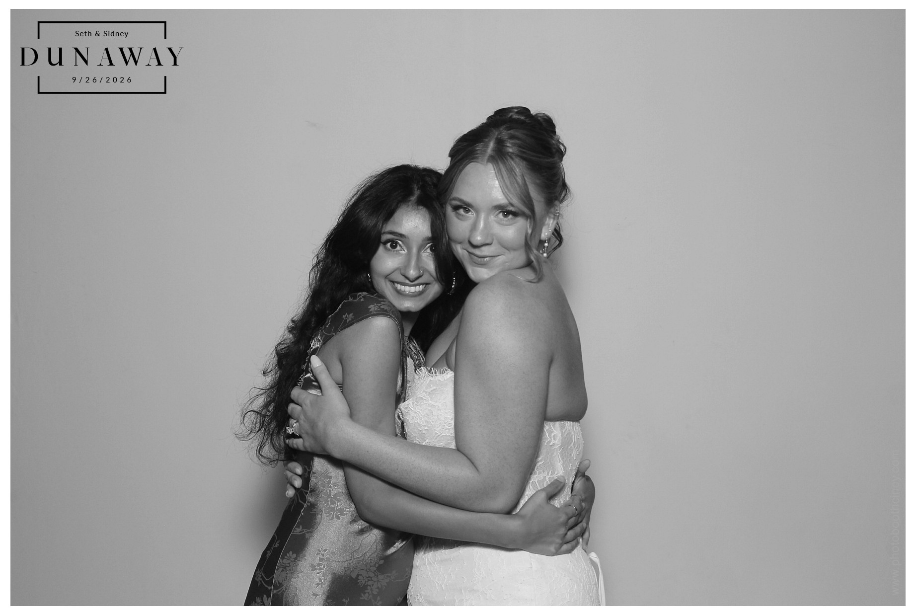 Sidney & Seth Wedding | View more photos from the event at gallery.photoboothcincy.com/u/PhotoBoothCincy/Sidney-Seth-Wedding