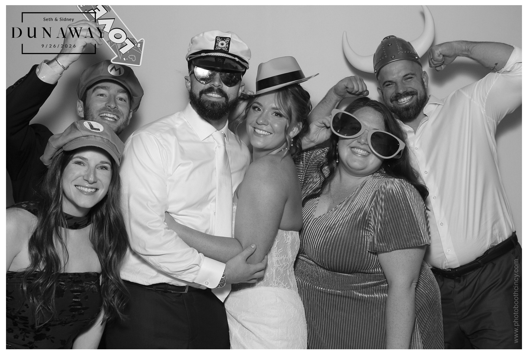 Sidney & Seth Wedding | View more photos from the event at gallery.photoboothcincy.com/u/PhotoBoothCincy/Sidney-Seth-Wedding