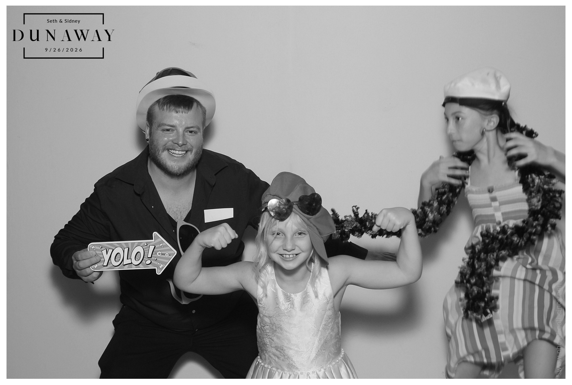 Sidney & Seth Wedding | View more photos from the event at gallery.photoboothcincy.com/u/PhotoBoothCincy/Sidney-Seth-Wedding