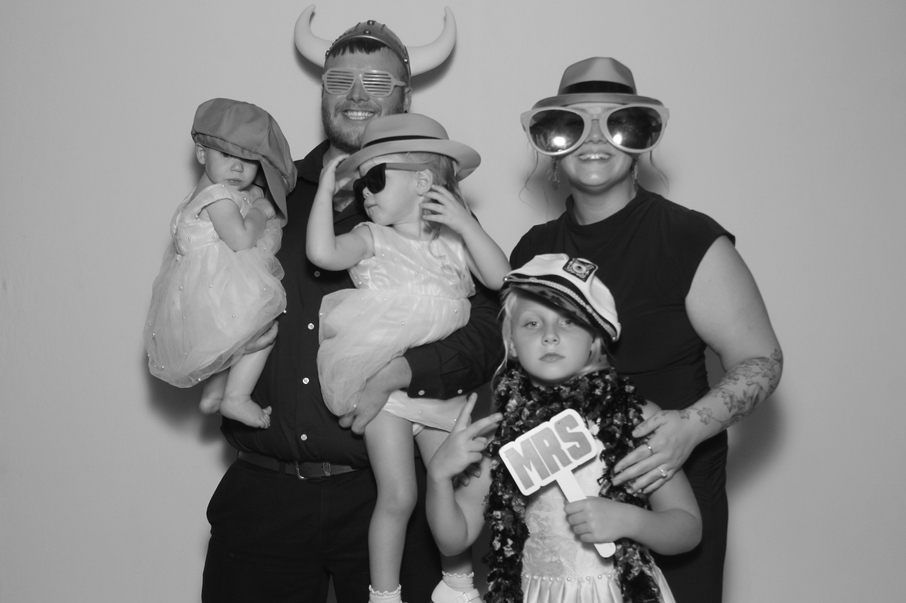 Sidney & Seth Wedding | View more photos from the event at gallery.photoboothcincy.com/u/PhotoBoothCincy/Sidney-Seth-Wedding