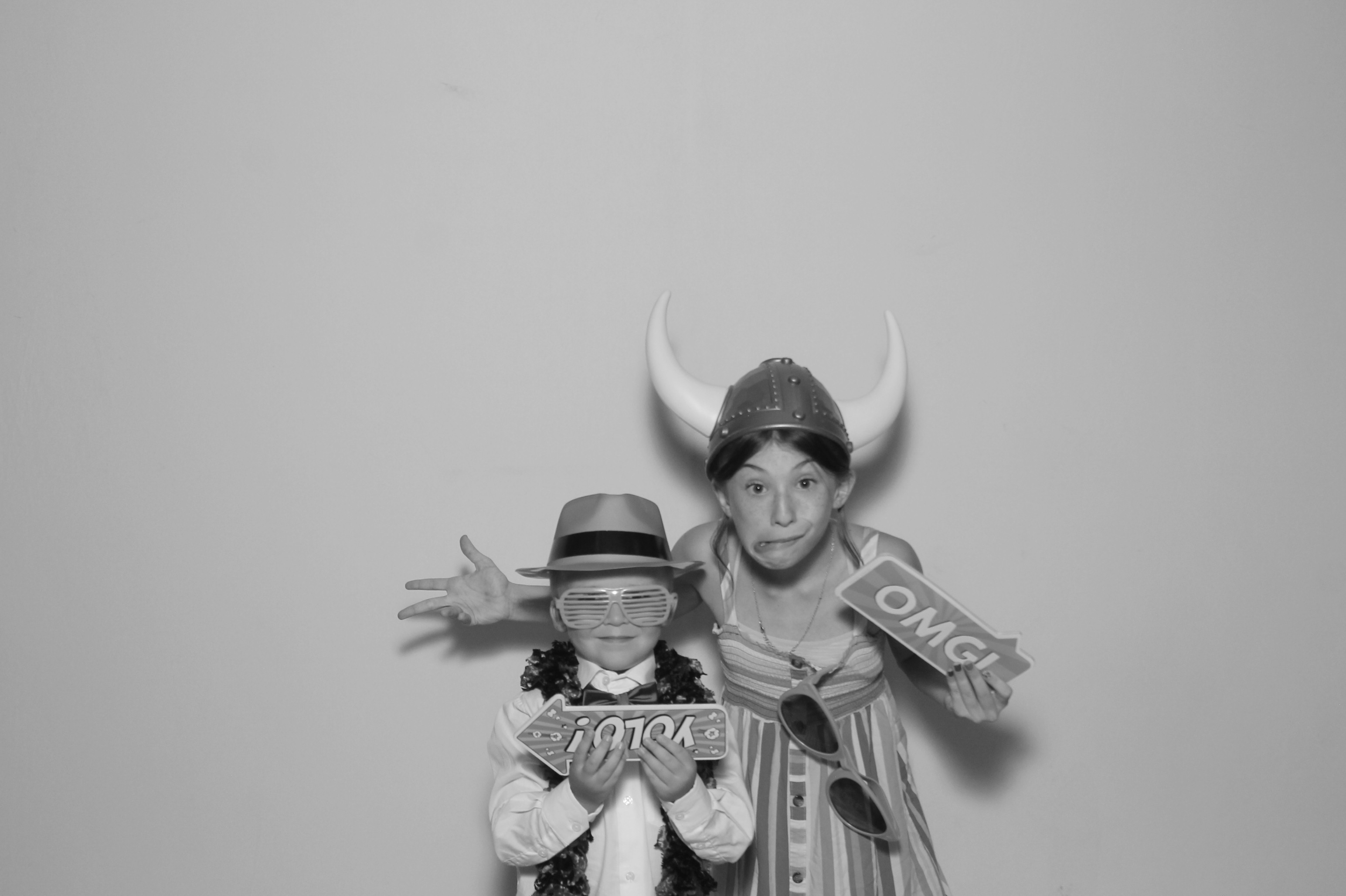 Sidney & Seth Wedding | View more photos from the event at gallery.photoboothcincy.com/u/PhotoBoothCincy/Sidney-Seth-Wedding