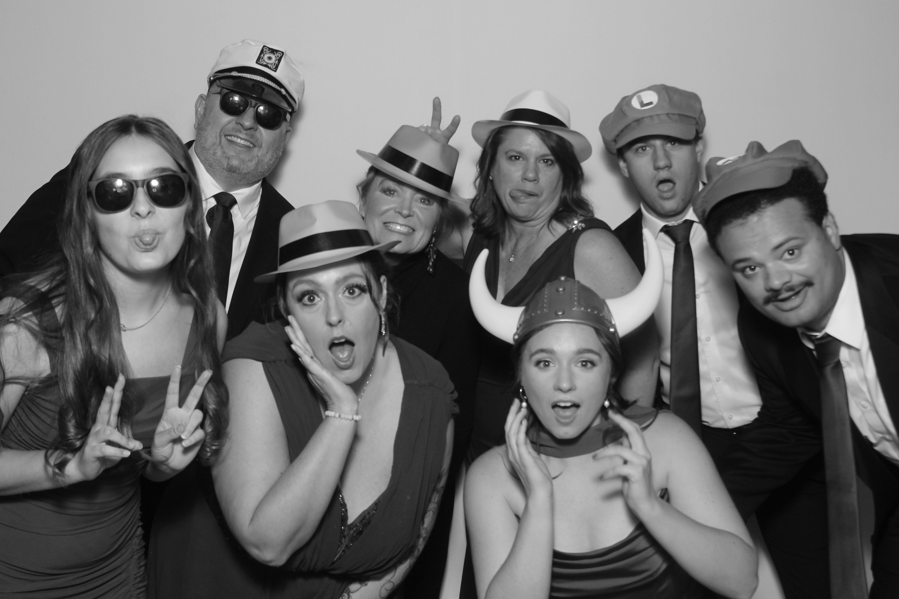 Sidney & Seth Wedding | View more photos from the event at gallery.photoboothcincy.com/u/PhotoBoothCincy/Sidney-Seth-Wedding