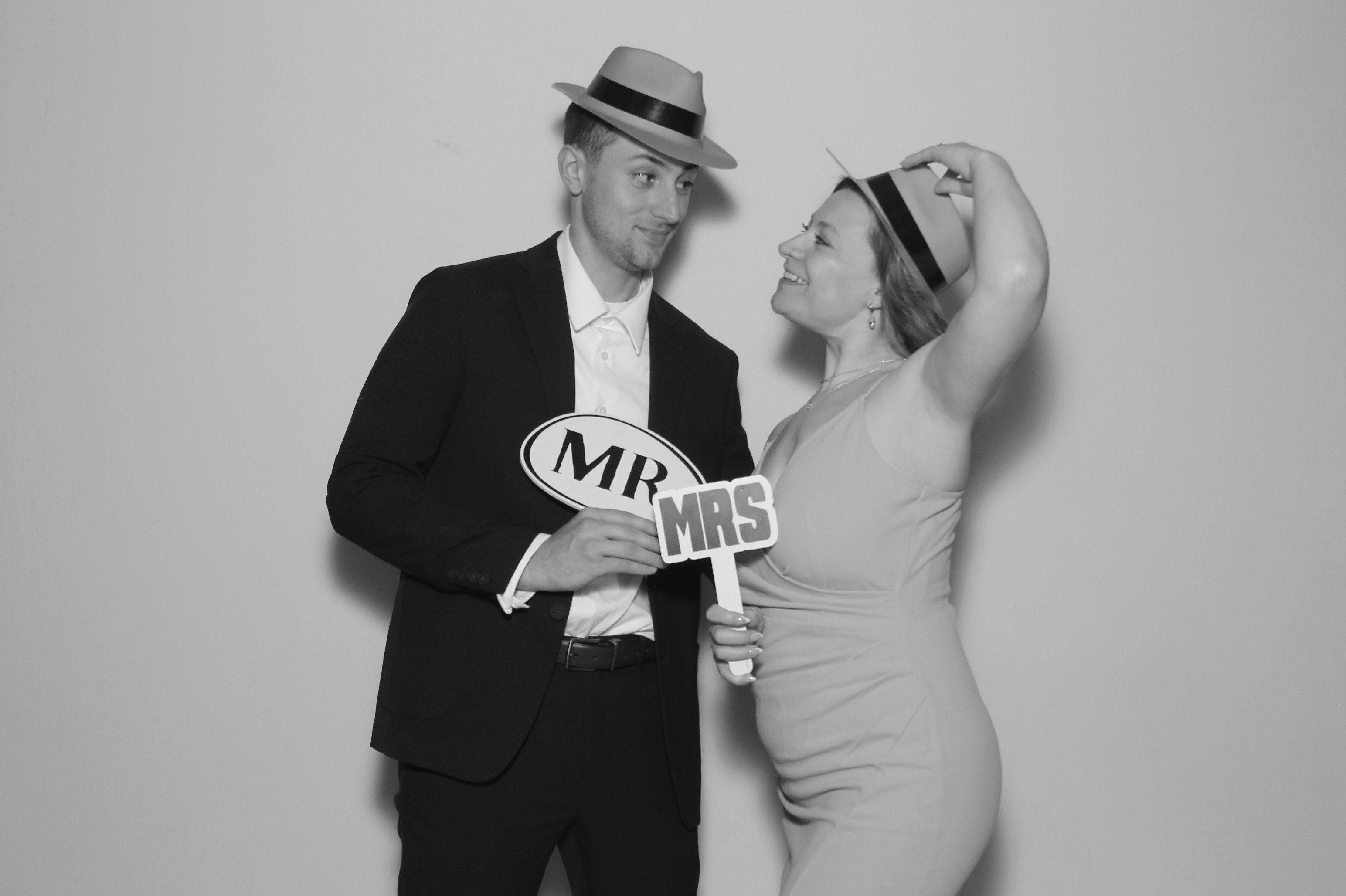 Sidney & Seth Wedding | View more photos from the event at gallery.photoboothcincy.com/u/PhotoBoothCincy/Sidney-Seth-Wedding