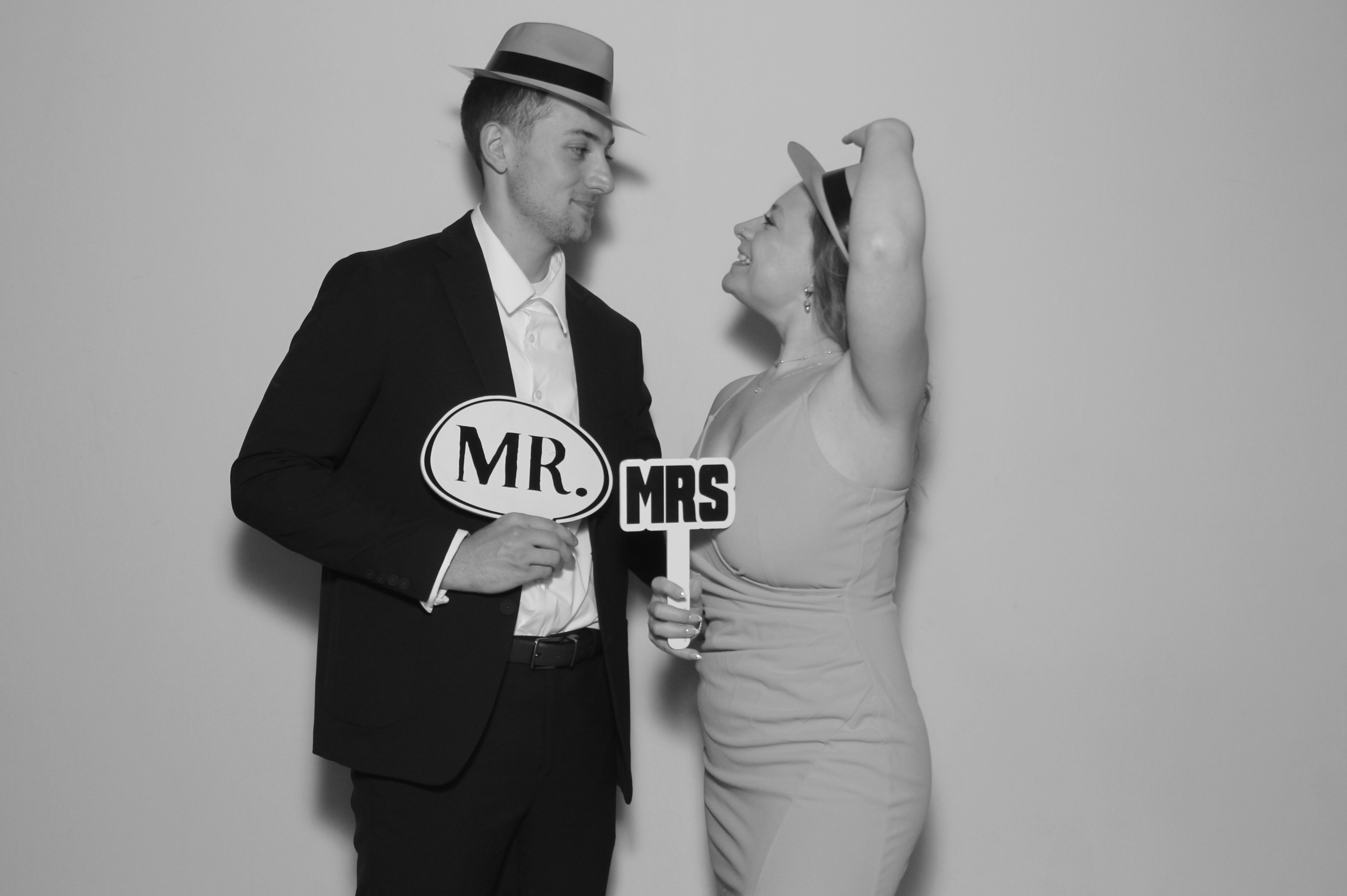 Sidney & Seth Wedding | View more photos from the event at gallery.photoboothcincy.com/u/PhotoBoothCincy/Sidney-Seth-Wedding