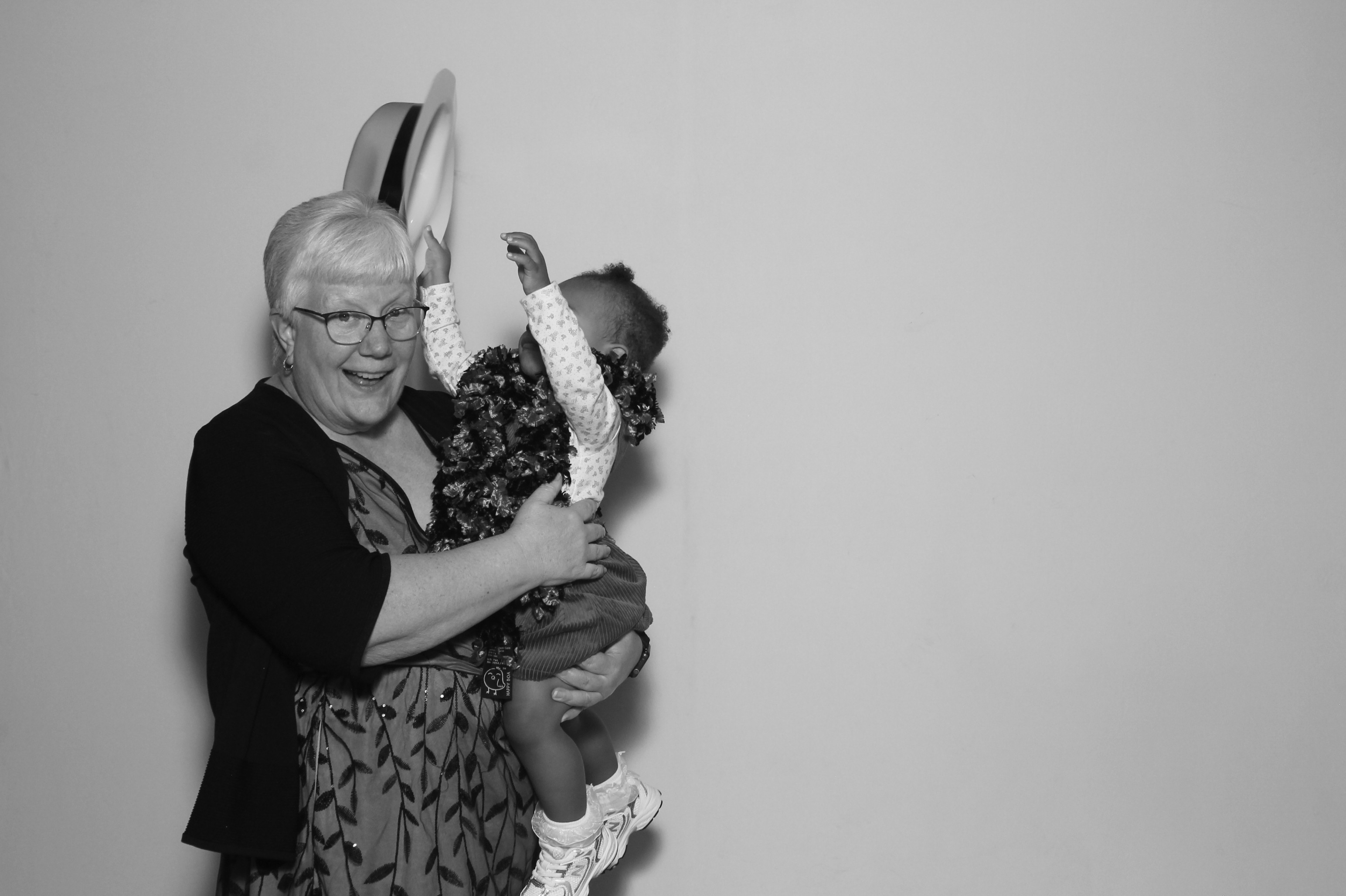 Sidney & Seth Wedding | View more photos from the event at gallery.photoboothcincy.com/u/PhotoBoothCincy/Sidney-Seth-Wedding