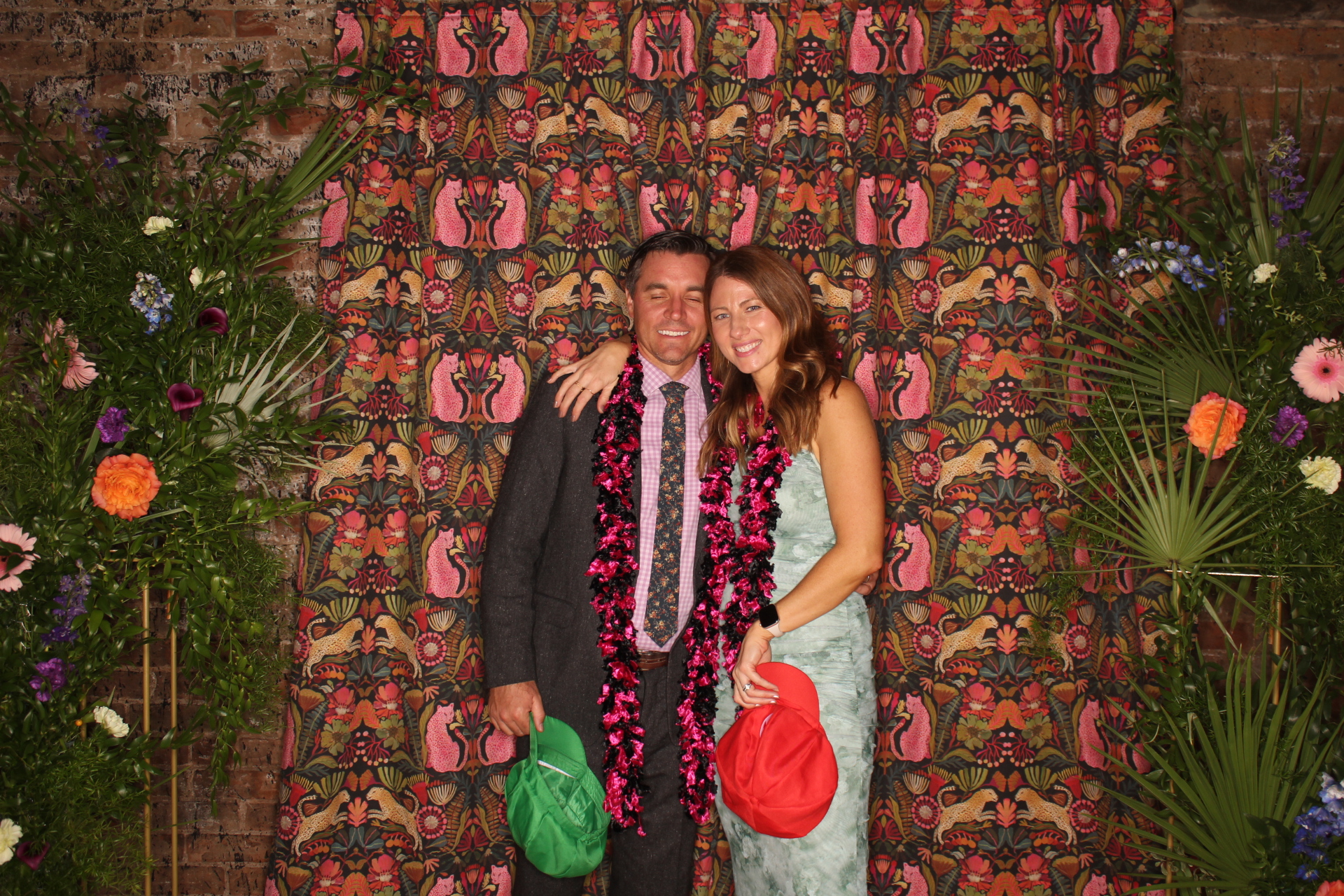 Simon & Kathryn Wedding | View more photos from the event at gallery.photoboothcincy.com/u/PhotoBoothCincy/Simon-Kathryn-Wedding