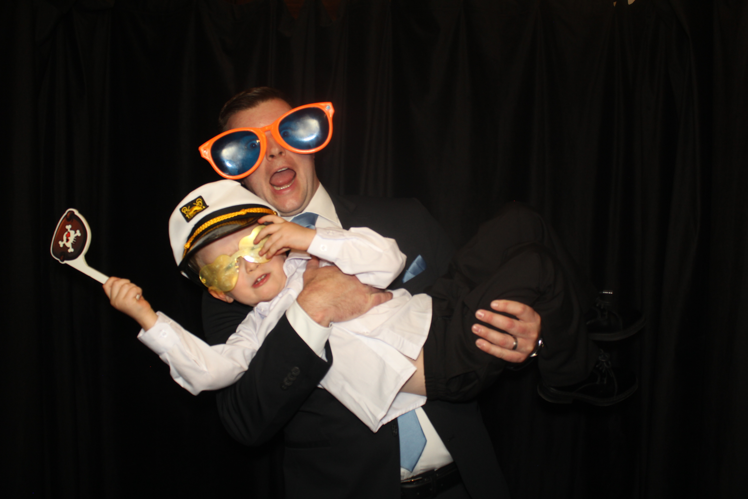 Skylar & Noah Reception | View more photos from the event at gallery.photoboothcincy.com/u/PhotoBoothCincy/Skylar-Noah-Reception