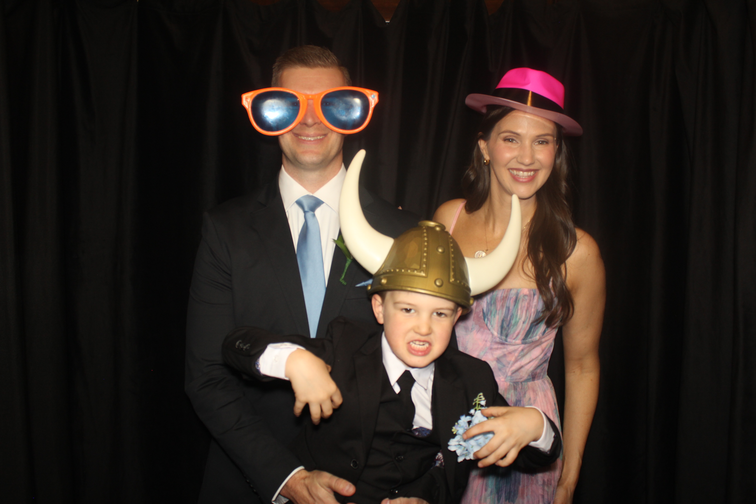 Skylar & Noah Reception | View more photos from the event at gallery.photoboothcincy.com/u/PhotoBoothCincy/Skylar-Noah-Reception
