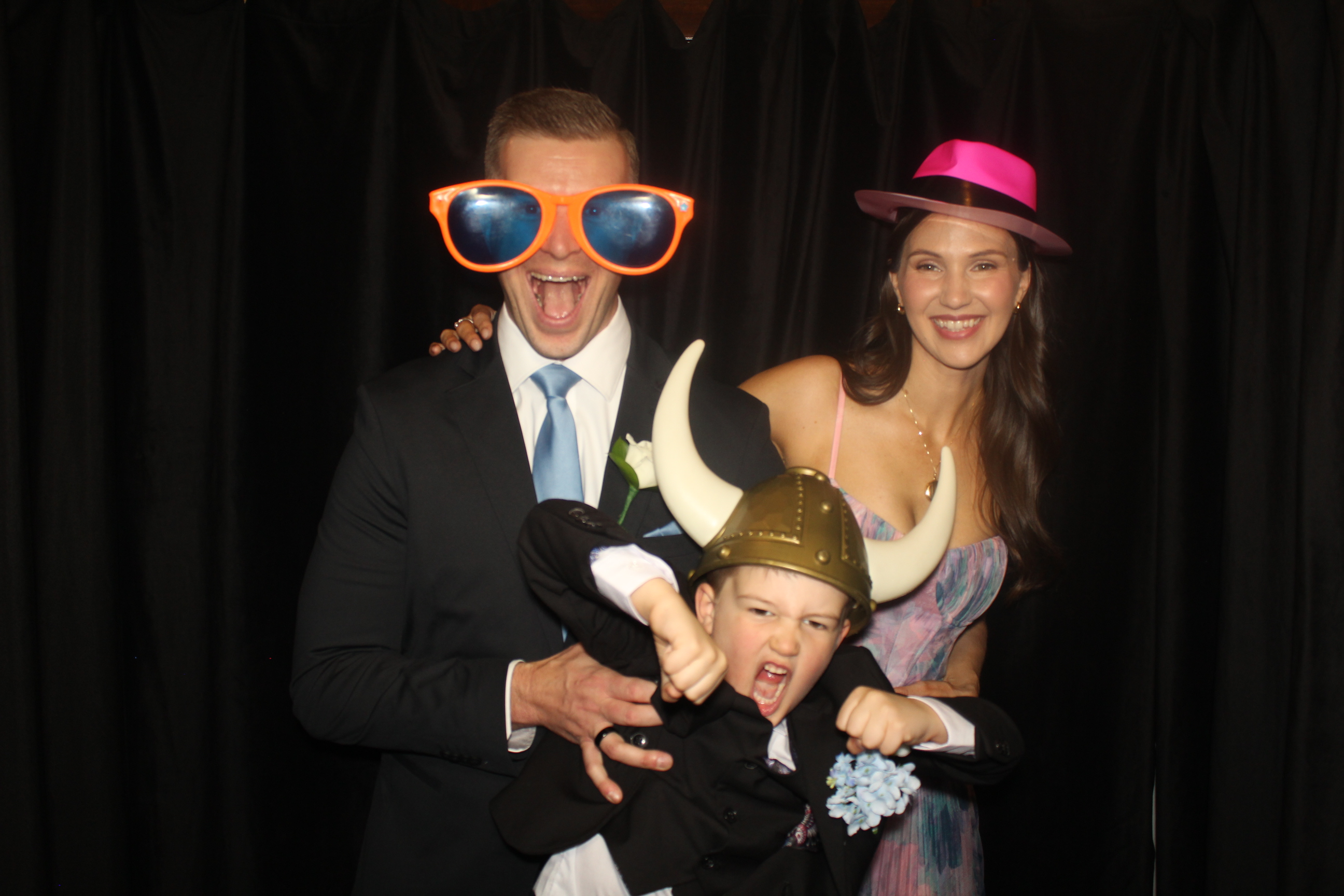 Skylar & Noah Reception | View more photos from the event at gallery.photoboothcincy.com/u/PhotoBoothCincy/Skylar-Noah-Reception