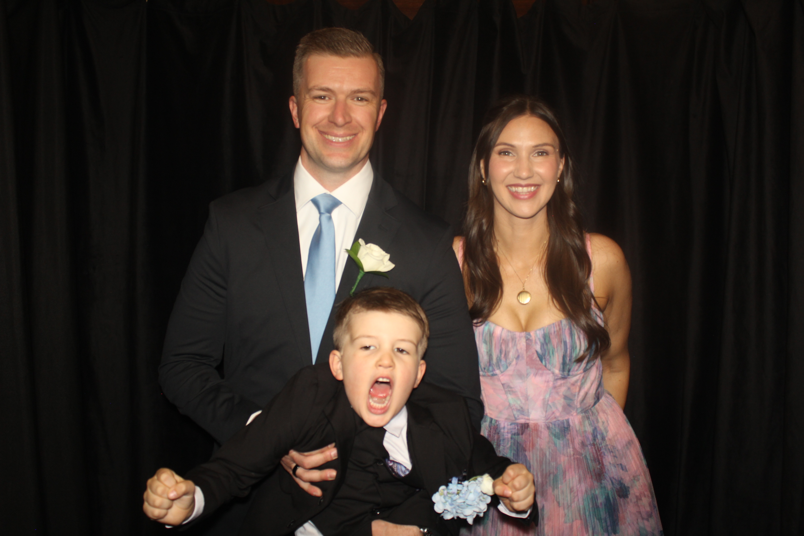 Skylar & Noah Reception | View more photos from the event at gallery.photoboothcincy.com/u/PhotoBoothCincy/Skylar-Noah-Reception