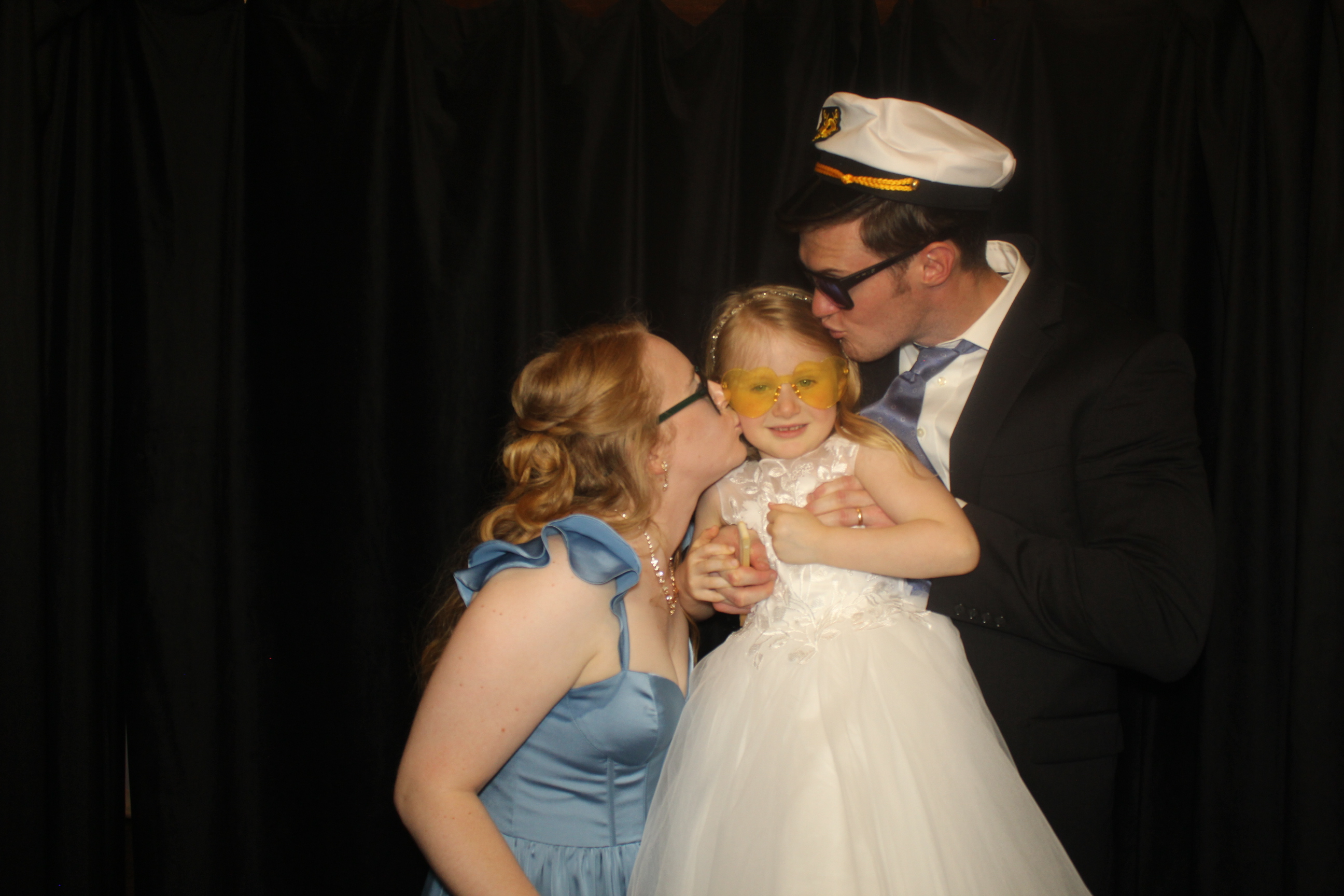 Skylar & Noah Reception | View more photos from the event at gallery.photoboothcincy.com/u/PhotoBoothCincy/Skylar-Noah-Reception