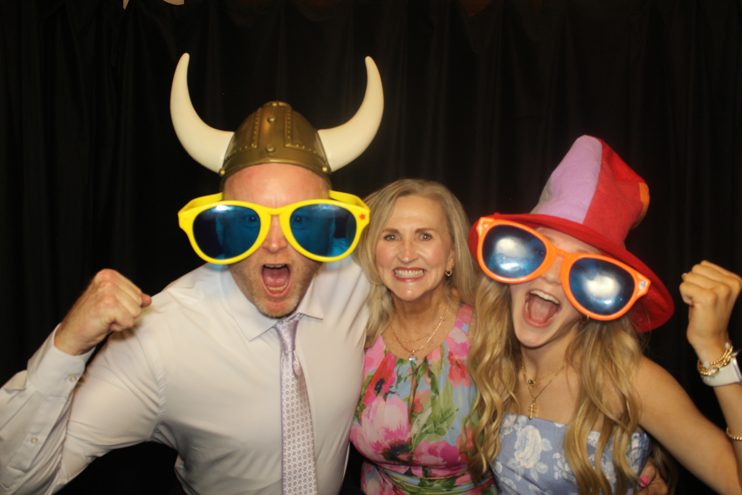 Skylar & Noah Reception | View more photos from the event at gallery.photoboothcincy.com/u/PhotoBoothCincy/Skylar-Noah-Reception