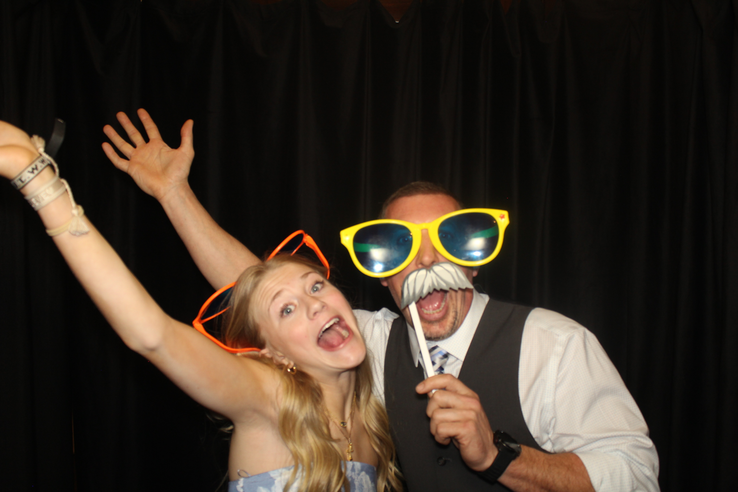 Skylar & Noah Reception | View more photos from the event at gallery.photoboothcincy.com/u/PhotoBoothCincy/Skylar-Noah-Reception