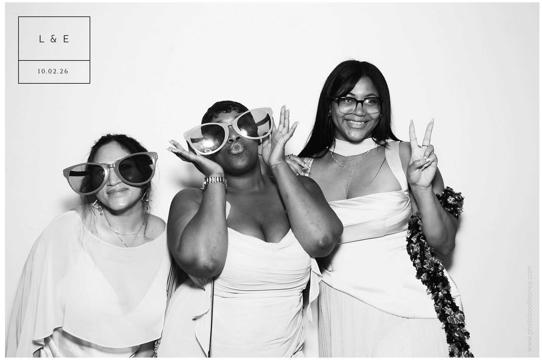 Som Wedding | View more photos from the event at gallery.photoboothcincy.com/u/PhotoBoothCincy/Som-Wedding