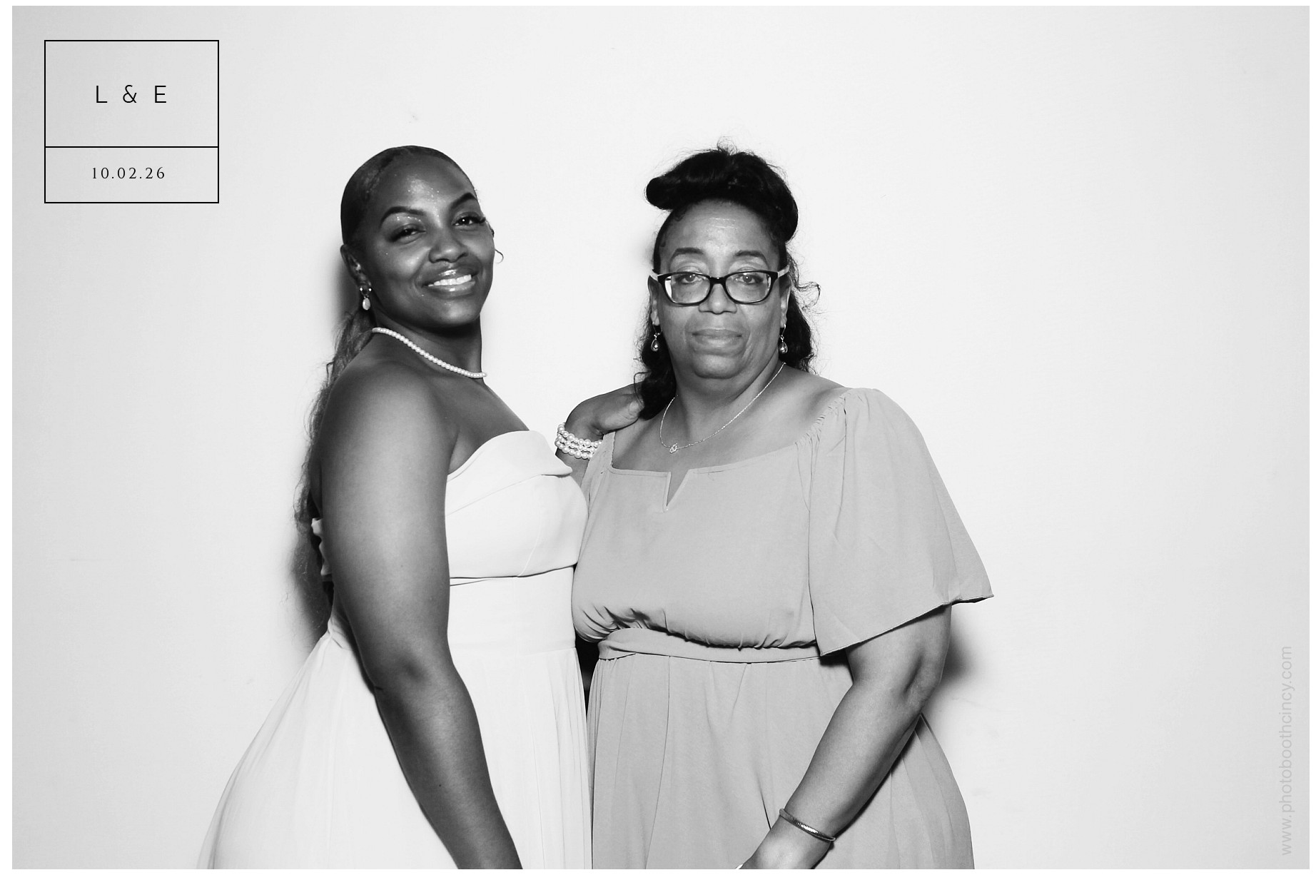 Som Wedding | View more photos from the event at gallery.photoboothcincy.com/u/PhotoBoothCincy/Som-Wedding