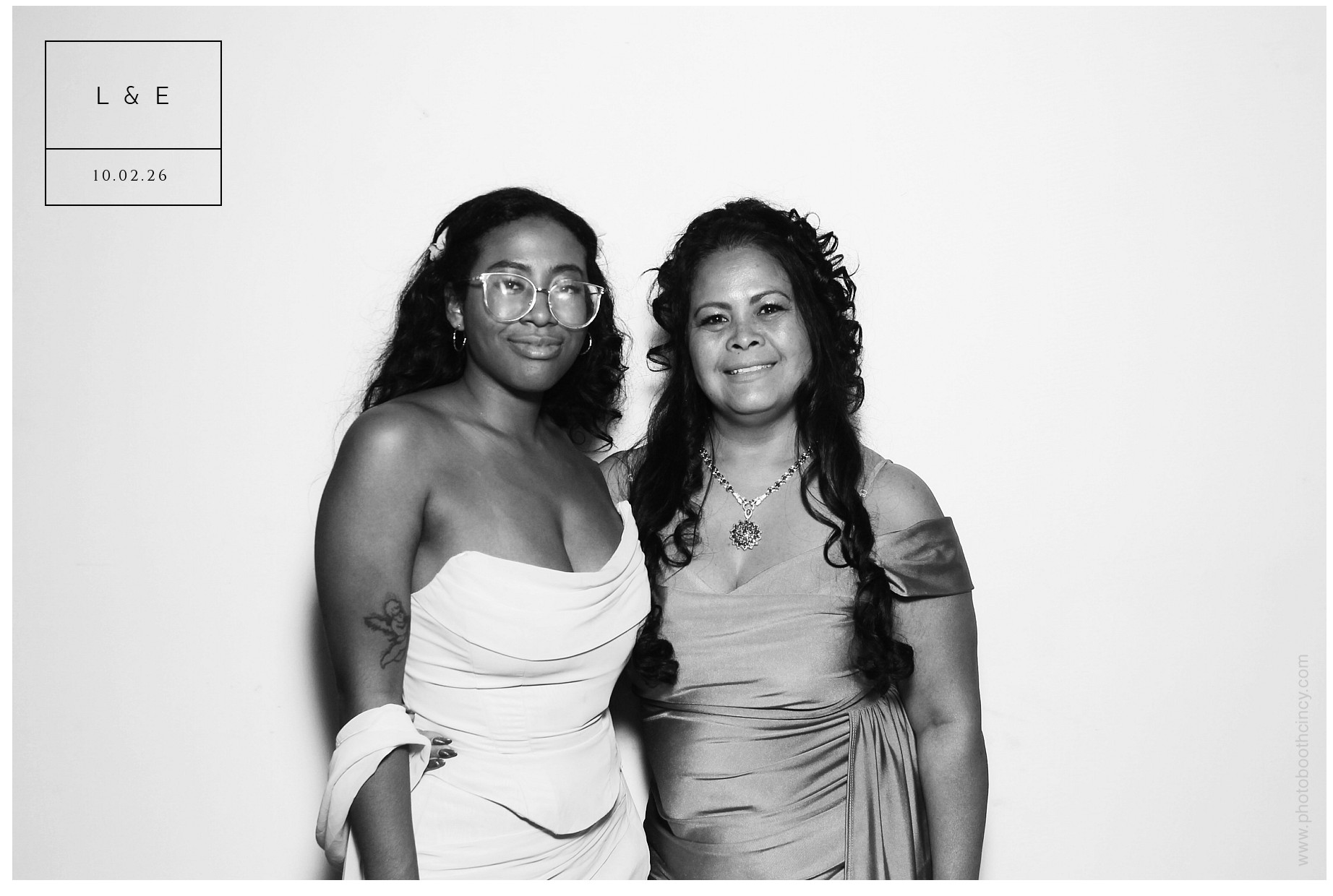 Som Wedding | View more photos from the event at gallery.photoboothcincy.com/u/PhotoBoothCincy/Som-Wedding