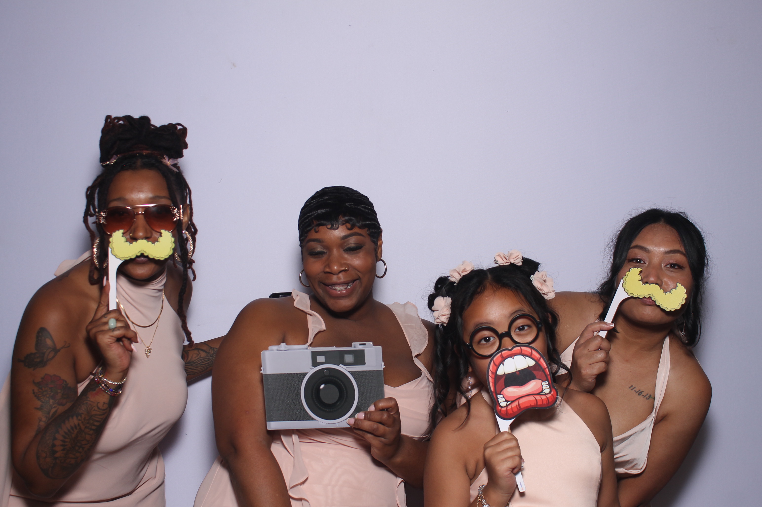 Som Wedding | View more photos from the event at gallery.photoboothcincy.com/u/PhotoBoothCincy/Som-Wedding