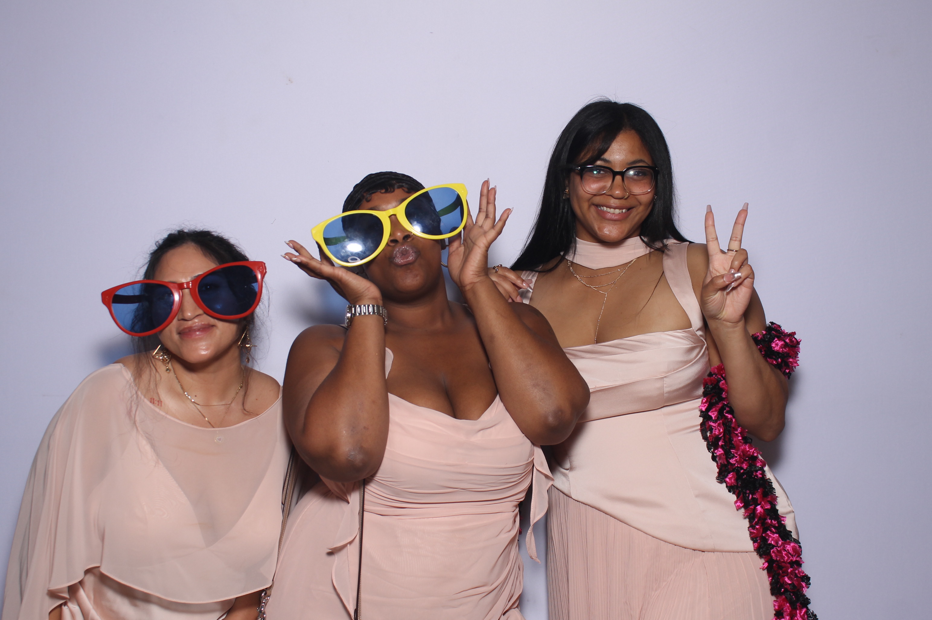 Som Wedding | View more photos from the event at gallery.photoboothcincy.com/u/PhotoBoothCincy/Som-Wedding