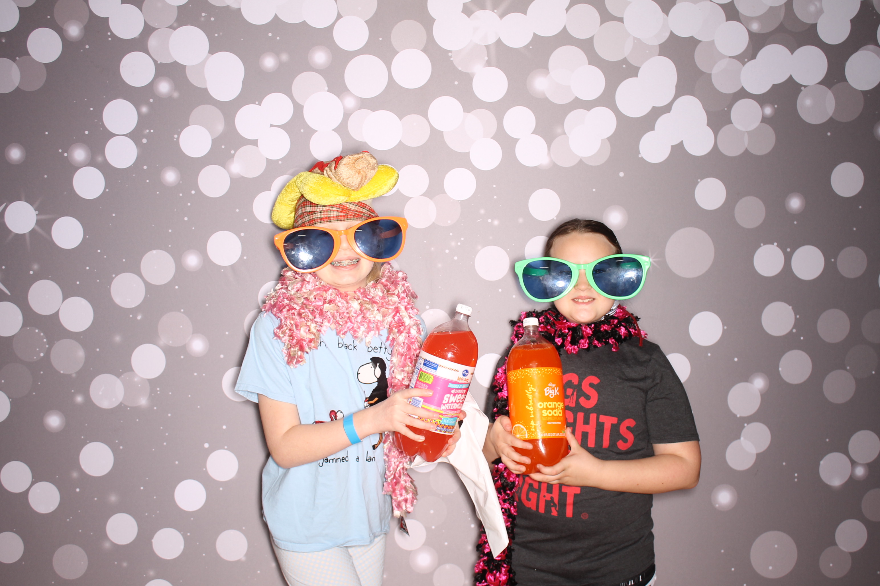 South Lebanon Elementary School Spring Frenzy | View more photos from the event at gallery.photoboothcincy.com/u/PhotoBoothCincy/South-Lebanon-Elementary-School-Spring-Frenzy
