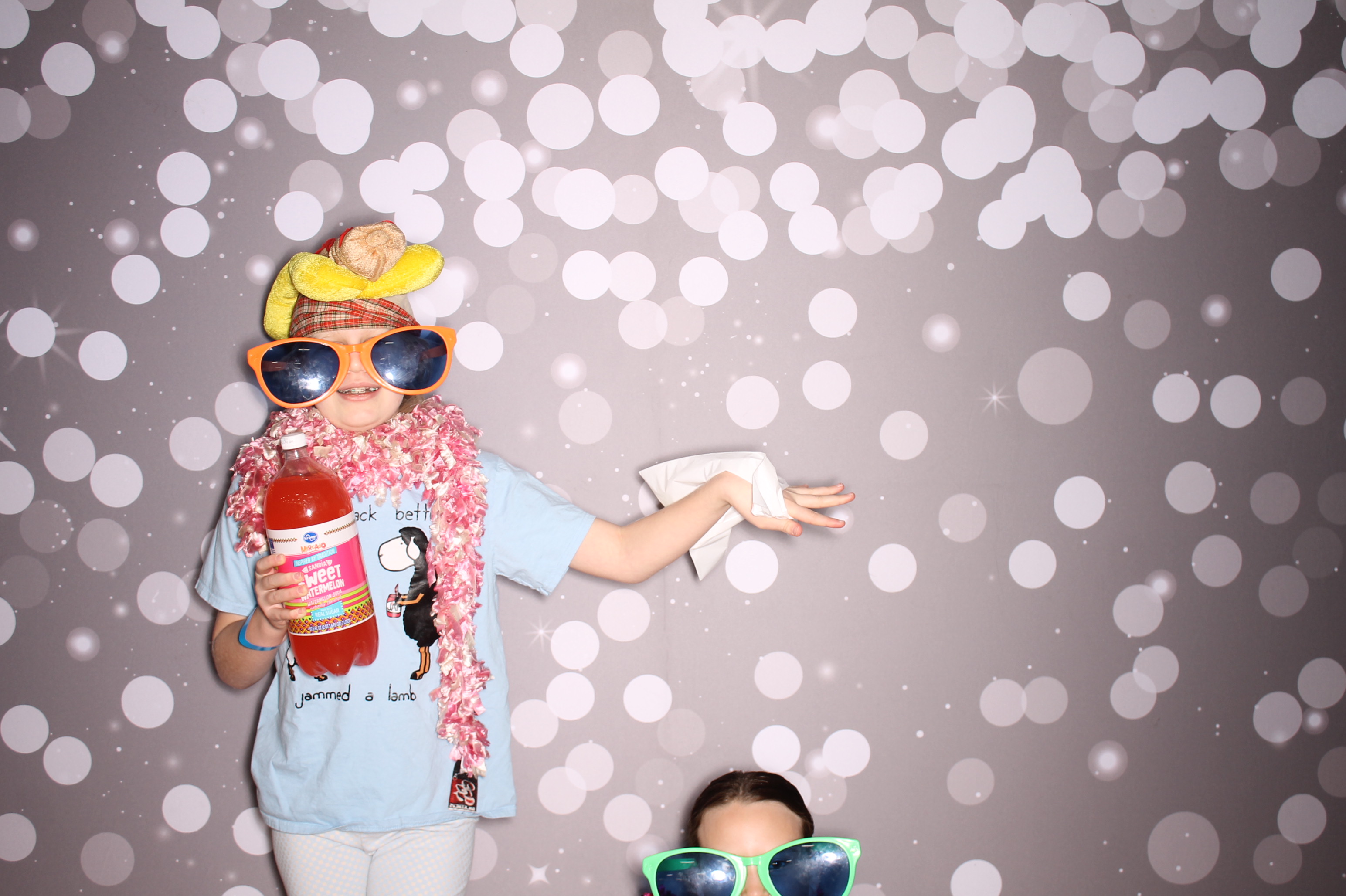 South Lebanon Elementary School Spring Frenzy | View more photos from the event at gallery.photoboothcincy.com/u/PhotoBoothCincy/South-Lebanon-Elementary-School-Spring-Frenzy