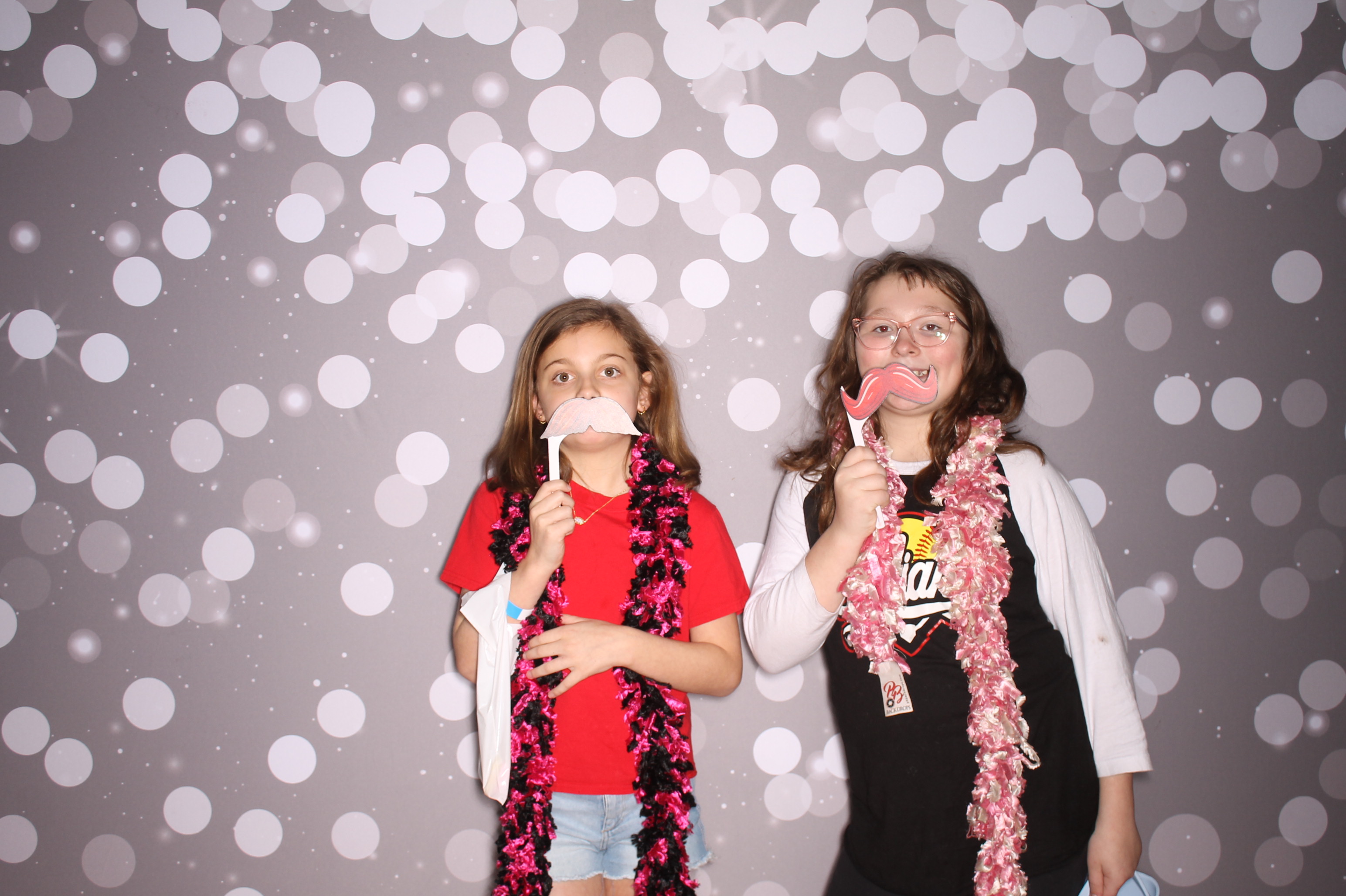 South Lebanon Elementary School Spring Frenzy | View more photos from the event at gallery.photoboothcincy.com/u/PhotoBoothCincy/South-Lebanon-Elementary-School-Spring-Frenzy
