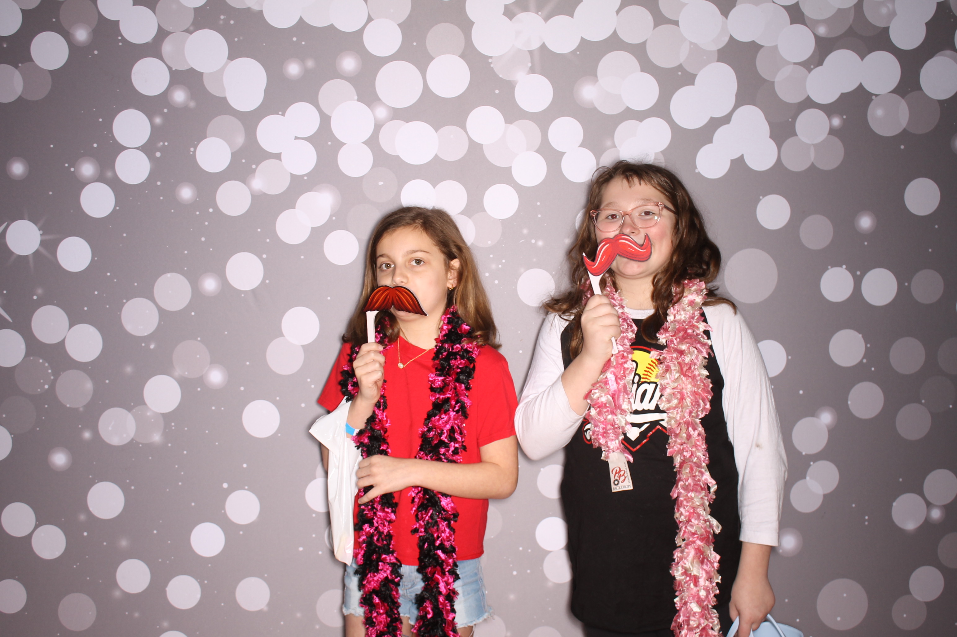 South Lebanon Elementary School Spring Frenzy | View more photos from the event at gallery.photoboothcincy.com/u/PhotoBoothCincy/South-Lebanon-Elementary-School-Spring-Frenzy