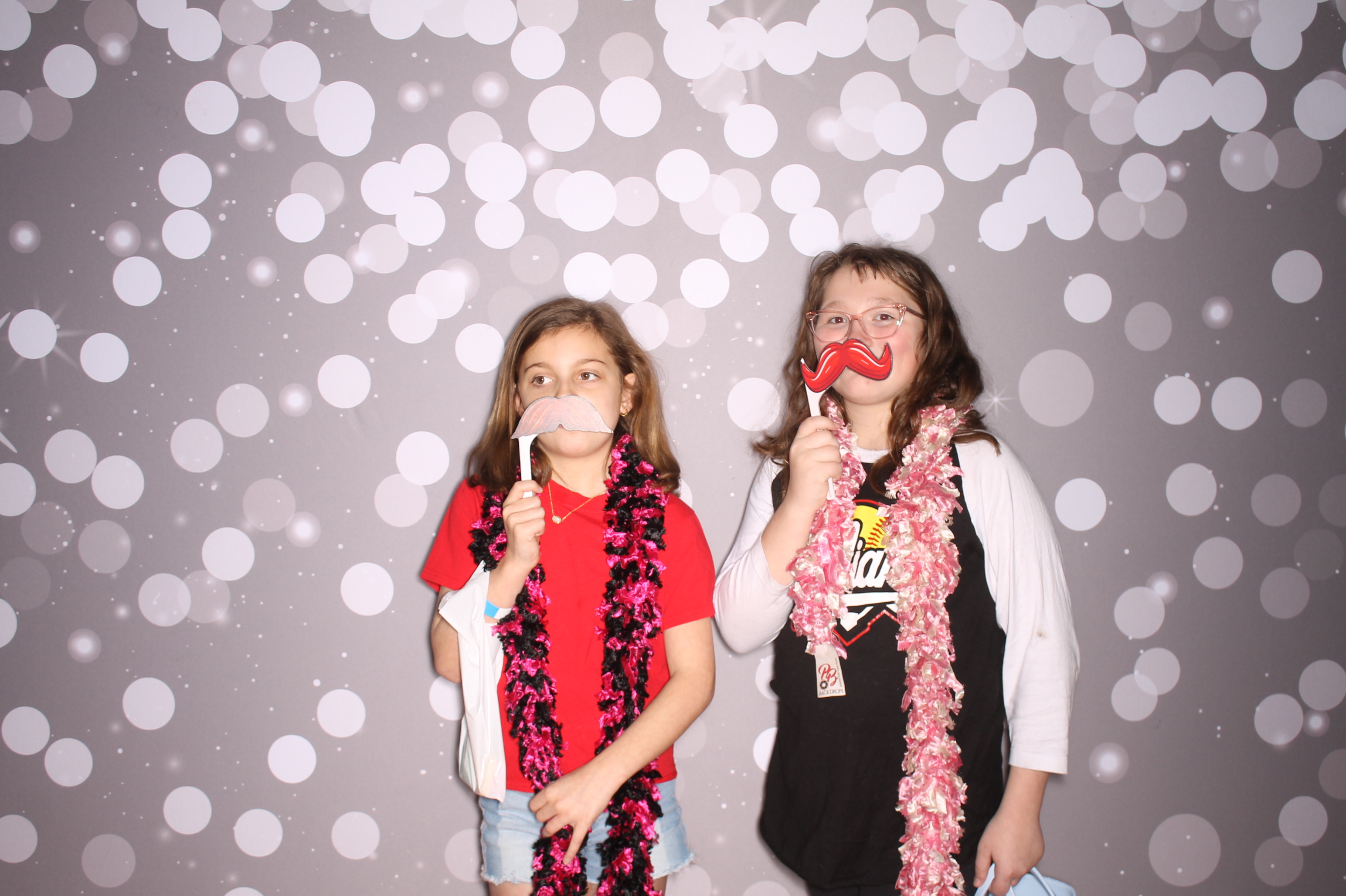 South Lebanon Elementary School Spring Frenzy | View more photos from the event at gallery.photoboothcincy.com/u/PhotoBoothCincy/South-Lebanon-Elementary-School-Spring-Frenzy