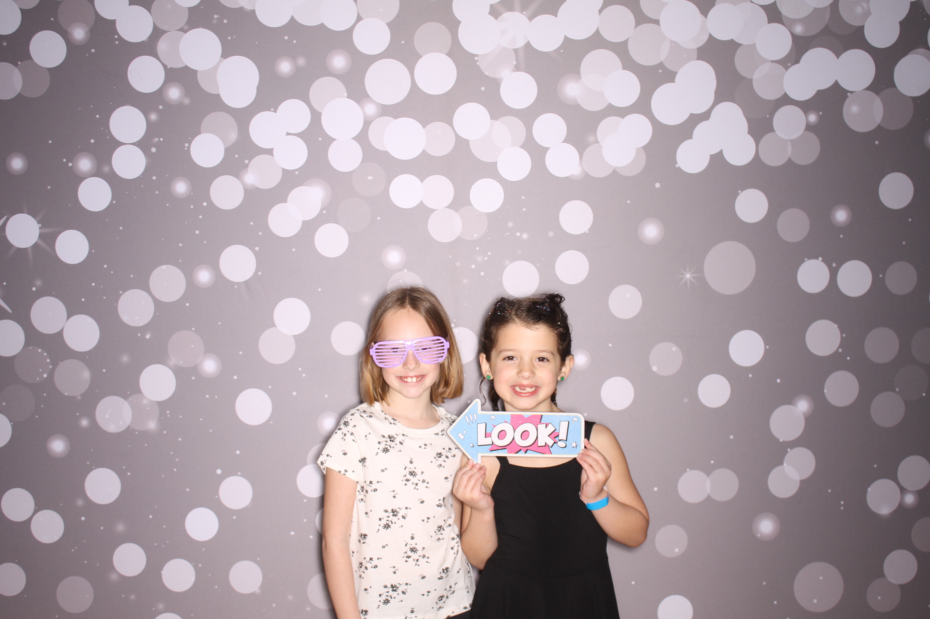 South Lebanon Elementary School Spring Frenzy | View more photos from the event at gallery.photoboothcincy.com/u/PhotoBoothCincy/South-Lebanon-Elementary-School-Spring-Frenzy