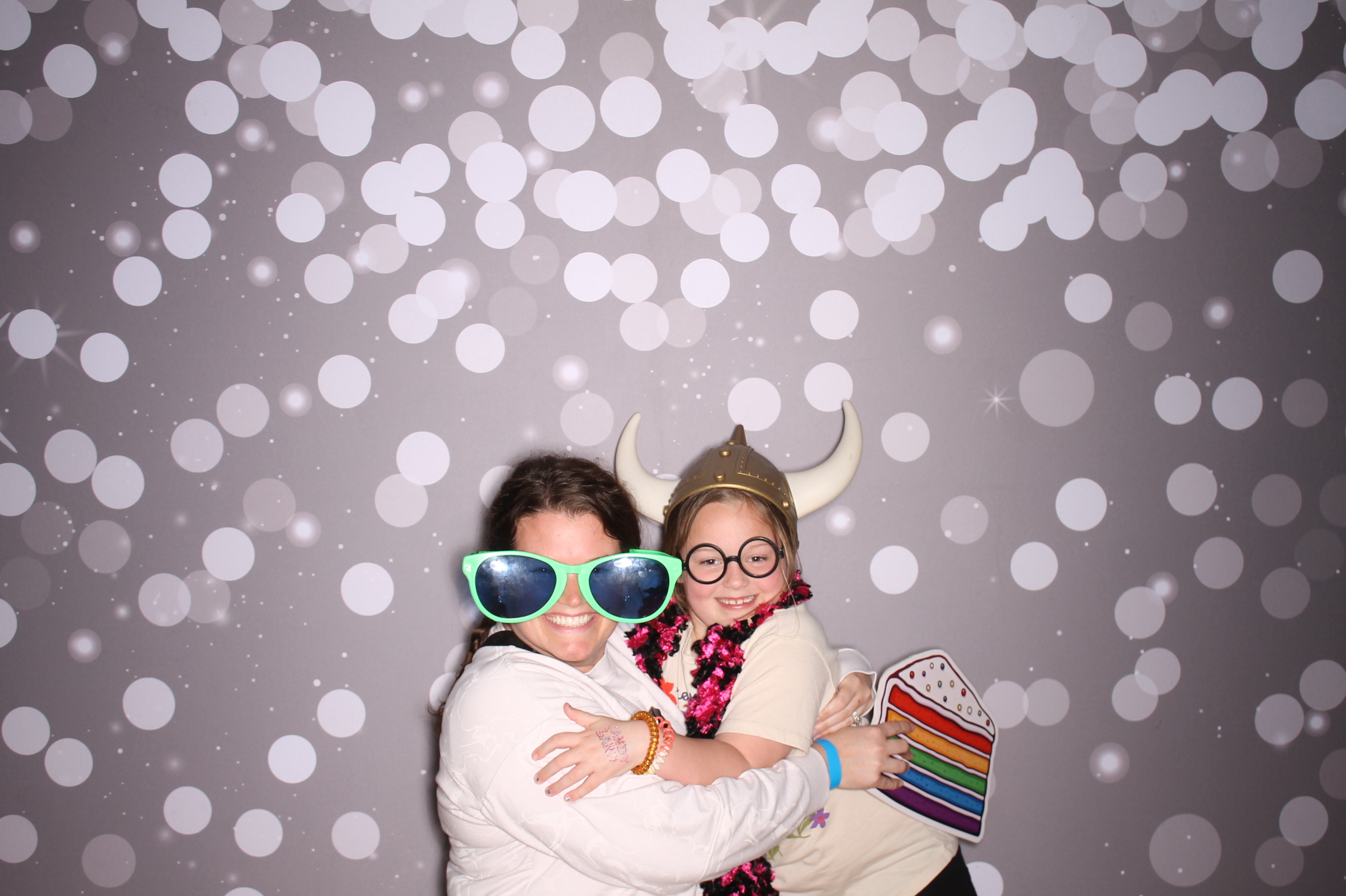 South Lebanon Elementary School Spring Frenzy | View more photos from the event at gallery.photoboothcincy.com/u/PhotoBoothCincy/South-Lebanon-Elementary-School-Spring-Frenzy