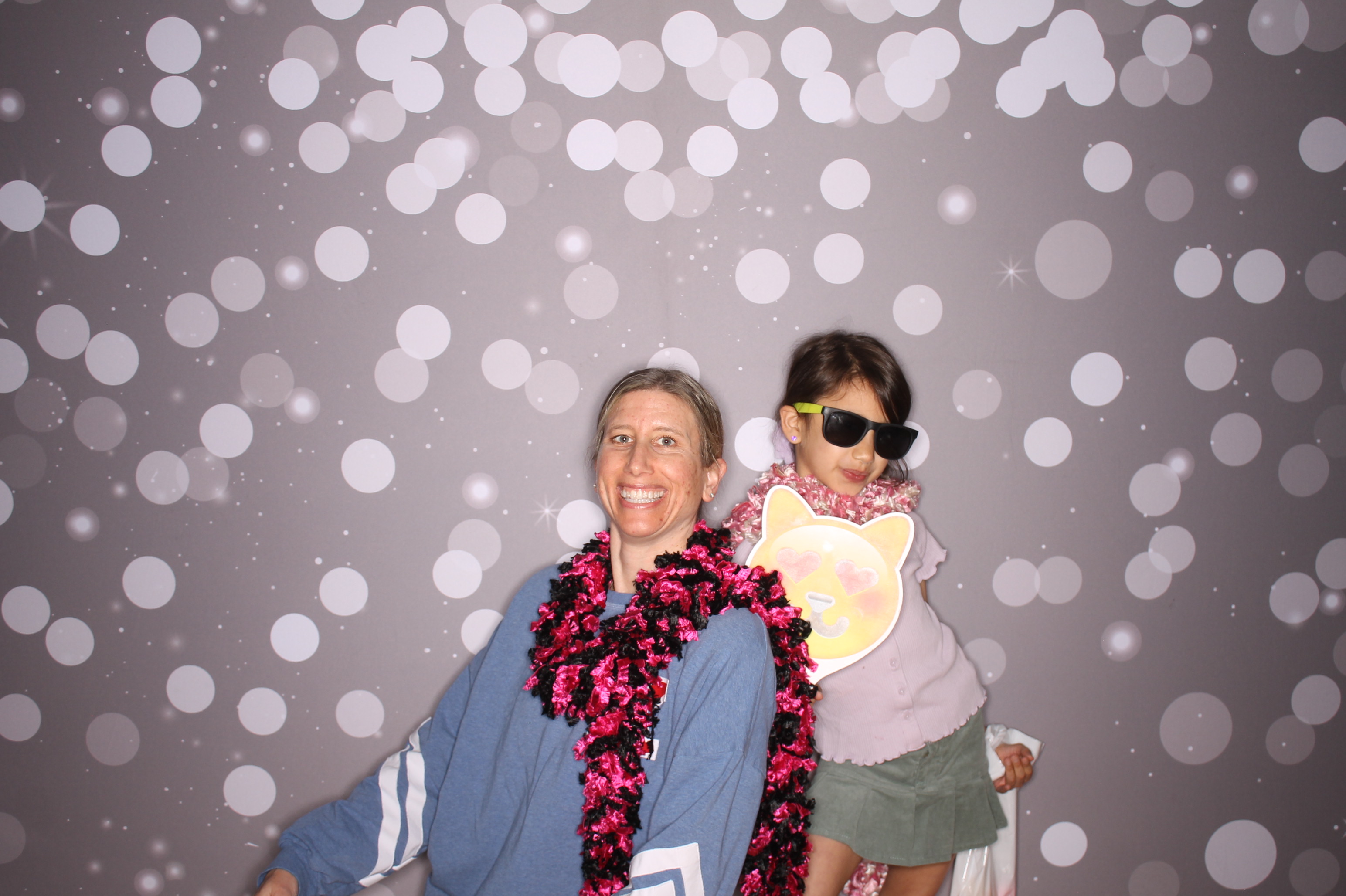 South Lebanon Elementary School Spring Frenzy | View more photos from the event at gallery.photoboothcincy.com/u/PhotoBoothCincy/South-Lebanon-Elementary-School-Spring-Frenzy