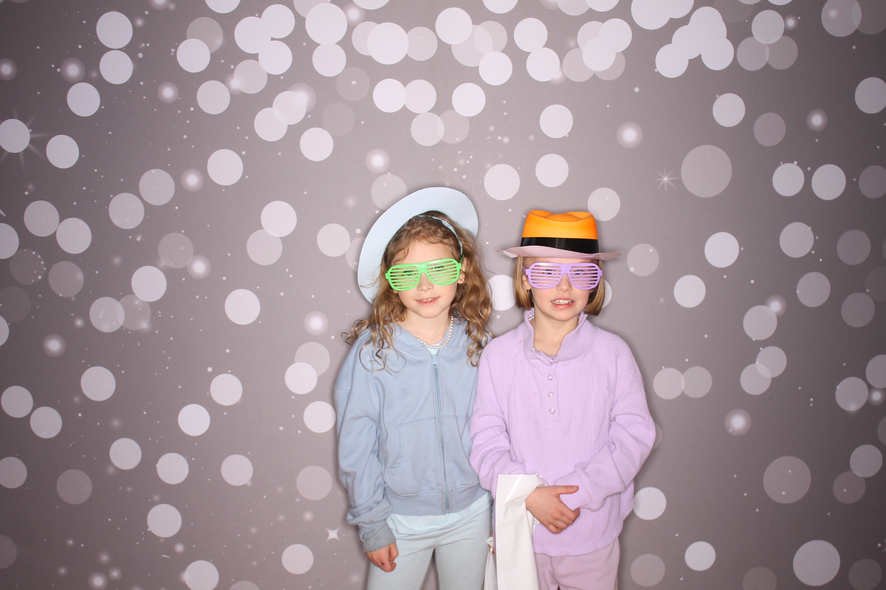 South Lebanon Elementary School Spring Frenzy | View more photos from the event at gallery.photoboothcincy.com/u/PhotoBoothCincy/South-Lebanon-Elementary-School-Spring-Frenzy