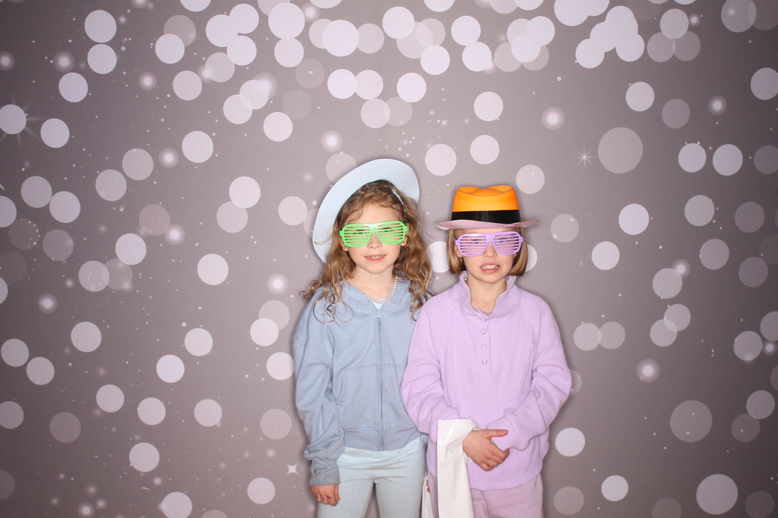 South Lebanon Elementary School Spring Frenzy | View more photos from the event at gallery.photoboothcincy.com/u/PhotoBoothCincy/South-Lebanon-Elementary-School-Spring-Frenzy