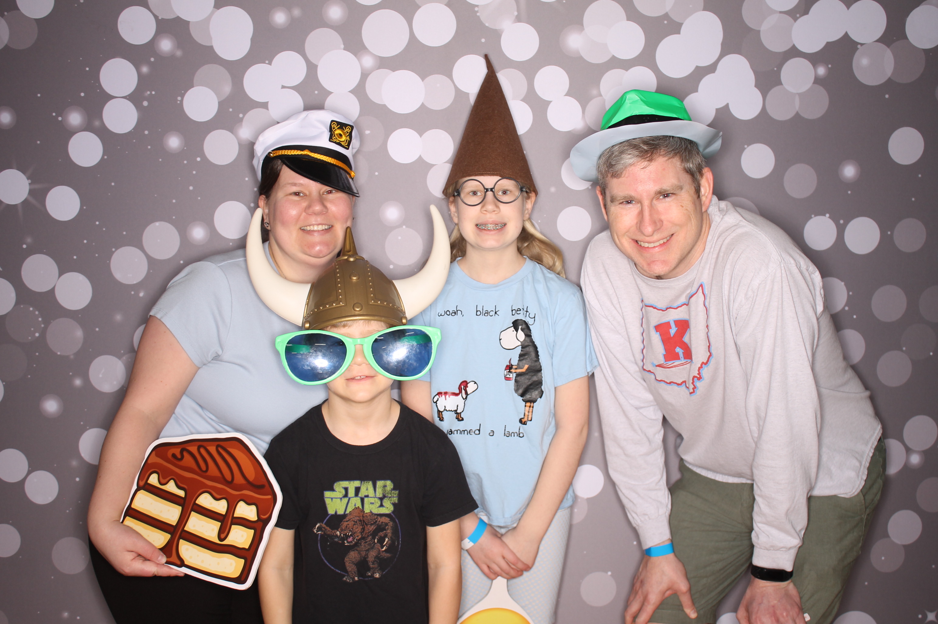 South Lebanon Elementary School Spring Frenzy | View more photos from the event at gallery.photoboothcincy.com/u/PhotoBoothCincy/South-Lebanon-Elementary-School-Spring-Frenzy