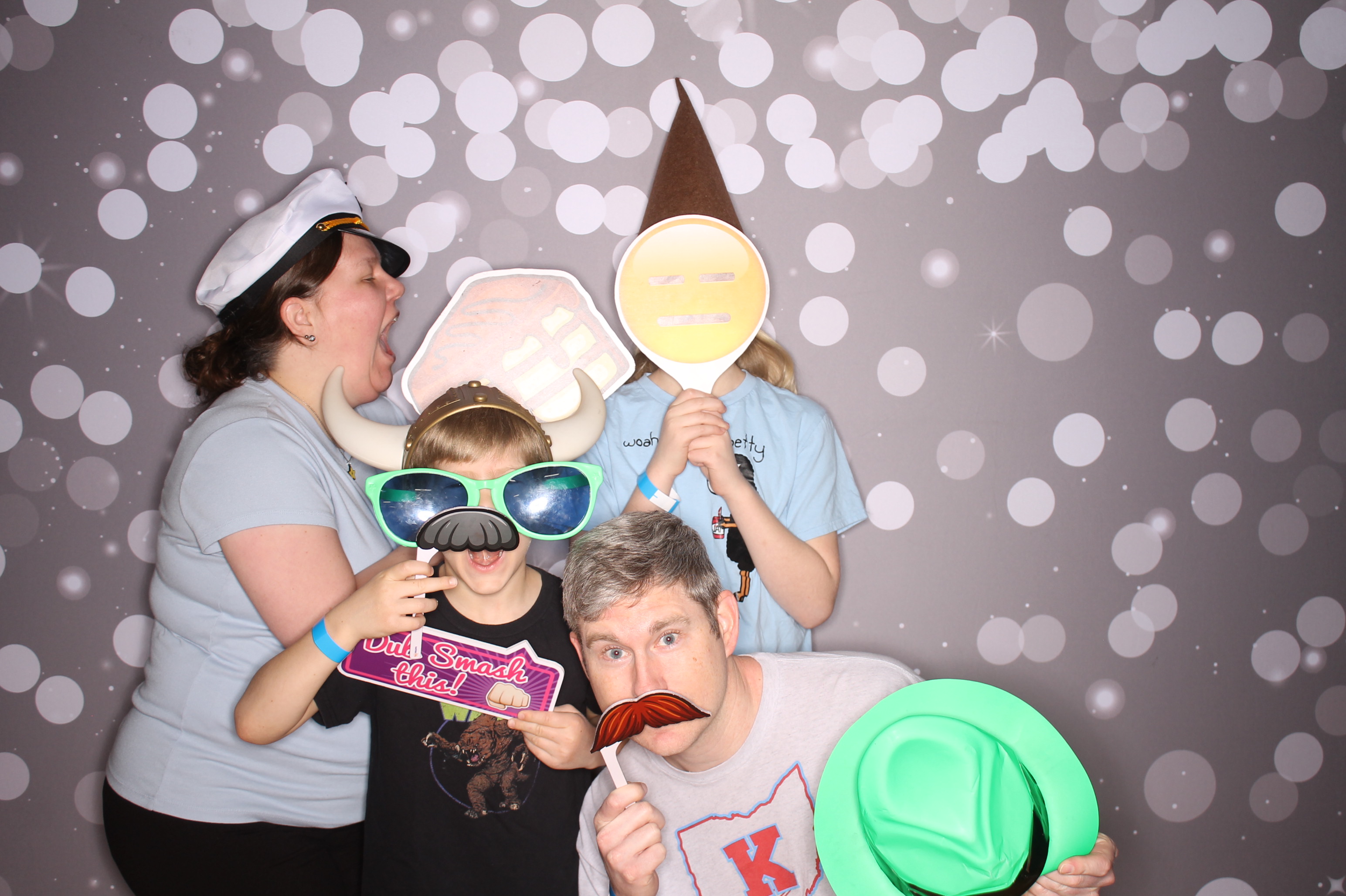 South Lebanon Elementary School Spring Frenzy | View more photos from the event at gallery.photoboothcincy.com/u/PhotoBoothCincy/South-Lebanon-Elementary-School-Spring-Frenzy