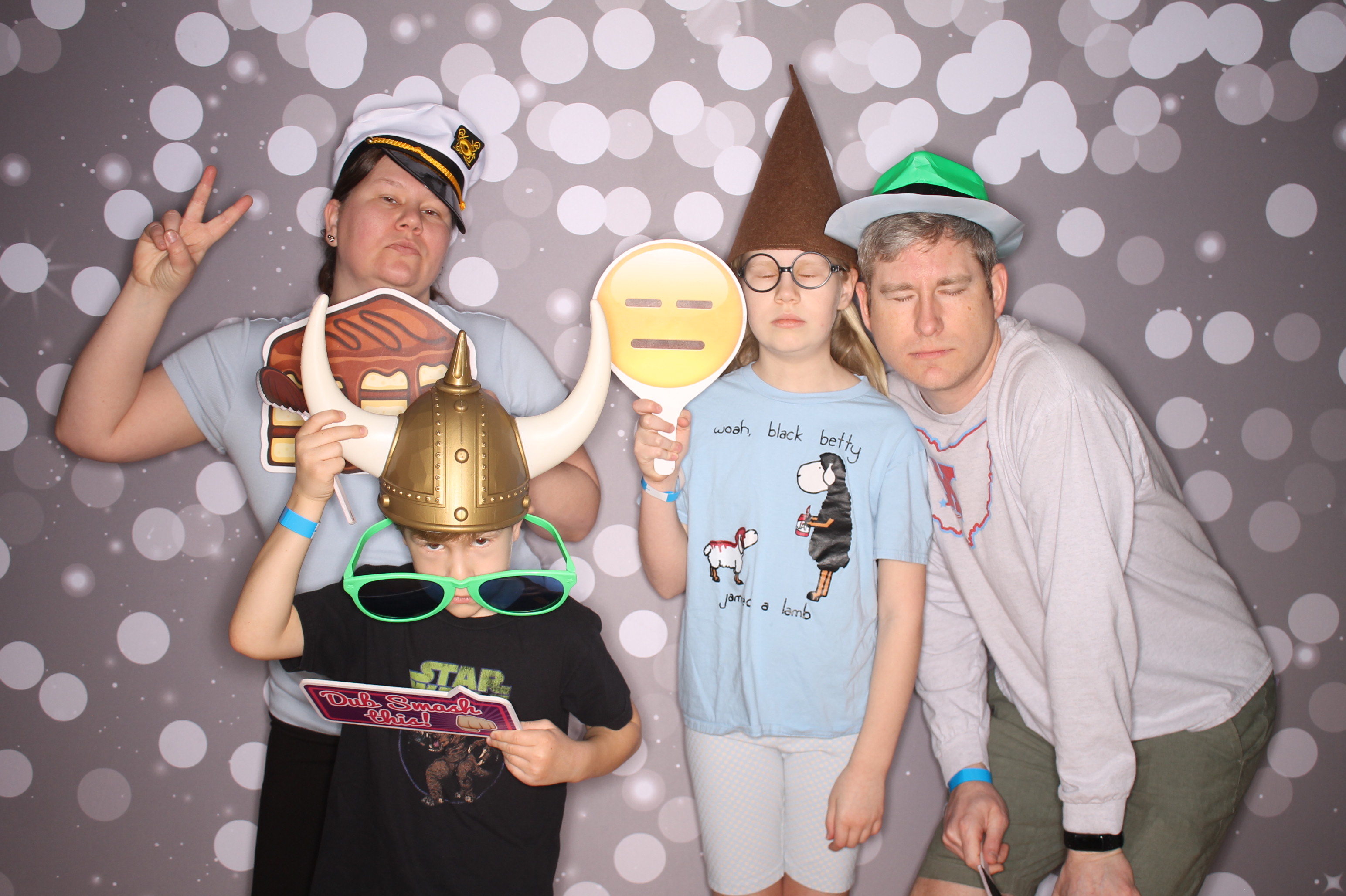 South Lebanon Elementary School Spring Frenzy | View more photos from the event at gallery.photoboothcincy.com/u/PhotoBoothCincy/South-Lebanon-Elementary-School-Spring-Frenzy