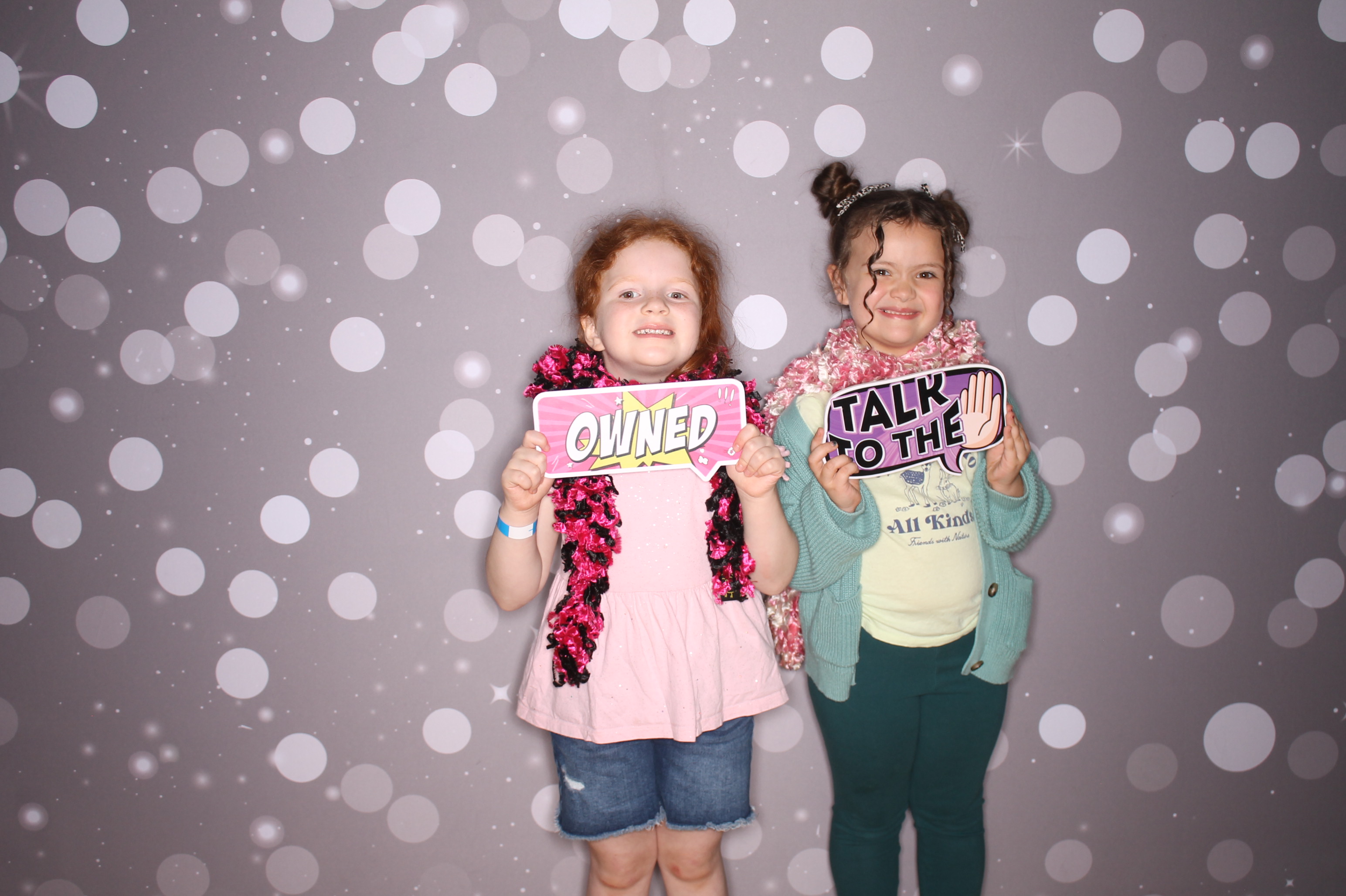 South Lebanon Elementary School Spring Frenzy | View more photos from the event at gallery.photoboothcincy.com/u/PhotoBoothCincy/South-Lebanon-Elementary-School-Spring-Frenzy