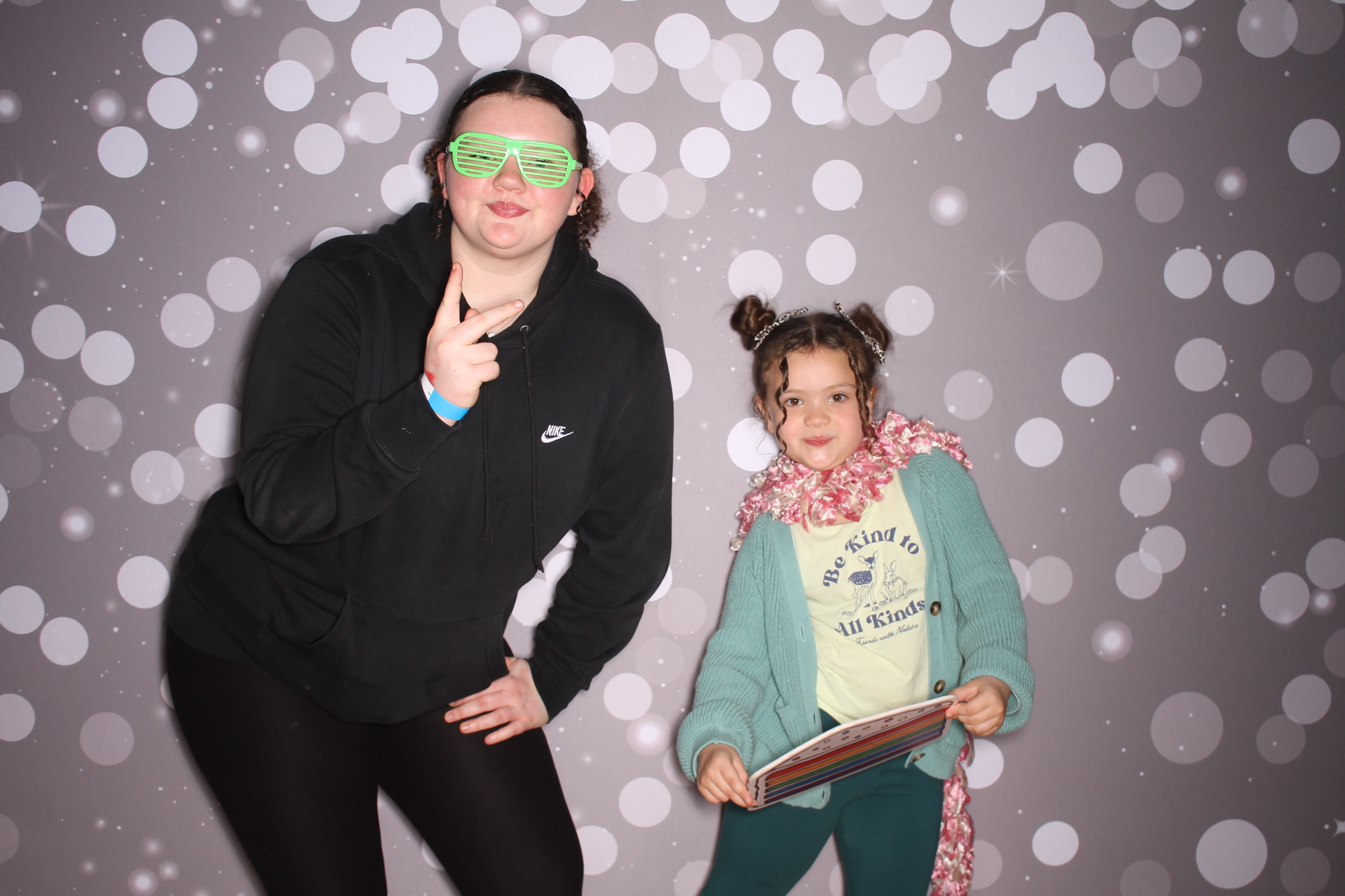 South Lebanon Elementary School Spring Frenzy | View more photos from the event at gallery.photoboothcincy.com/u/PhotoBoothCincy/South-Lebanon-Elementary-School-Spring-Frenzy