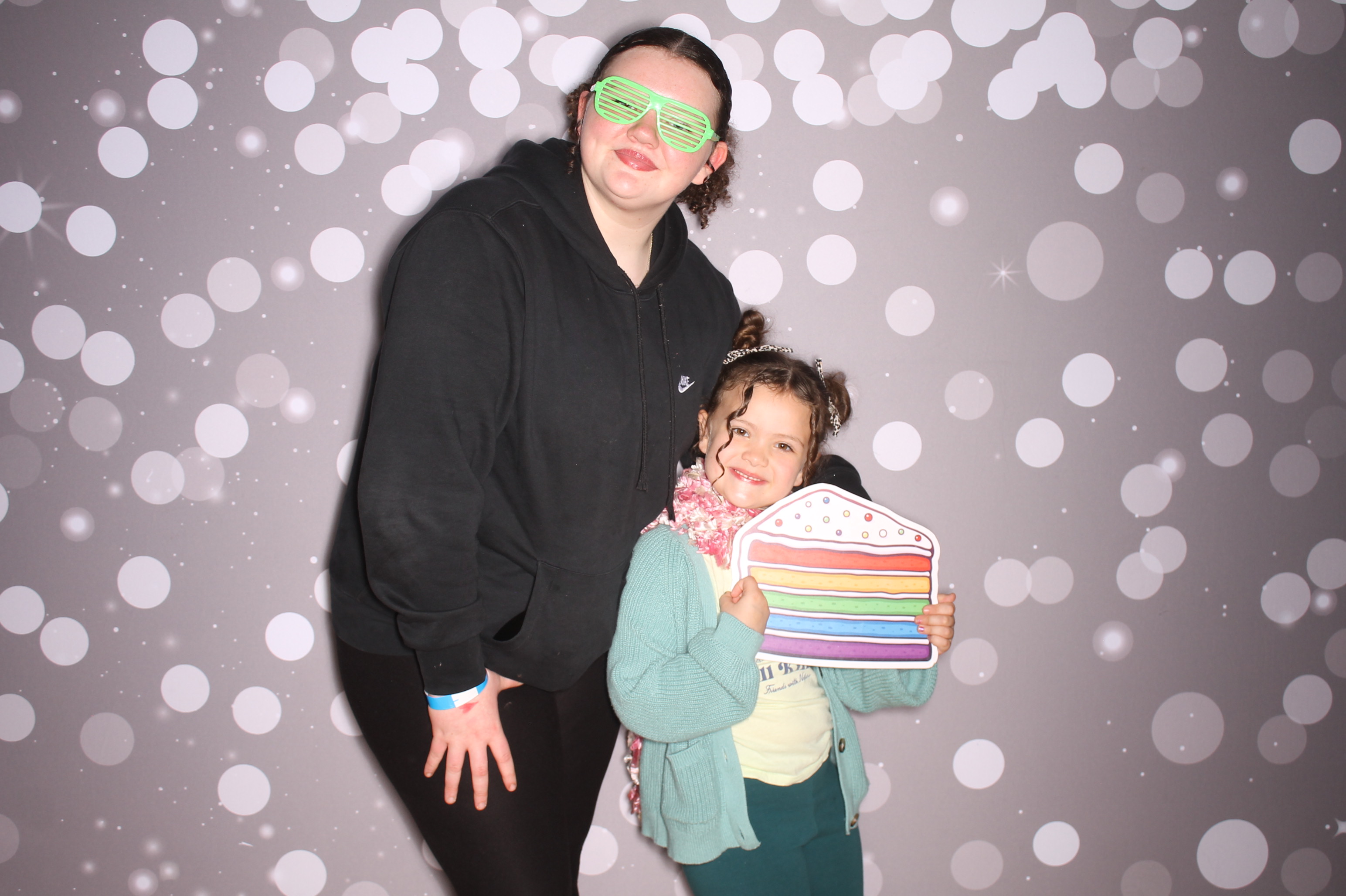 South Lebanon Elementary School Spring Frenzy | View more photos from the event at gallery.photoboothcincy.com/u/PhotoBoothCincy/South-Lebanon-Elementary-School-Spring-Frenzy