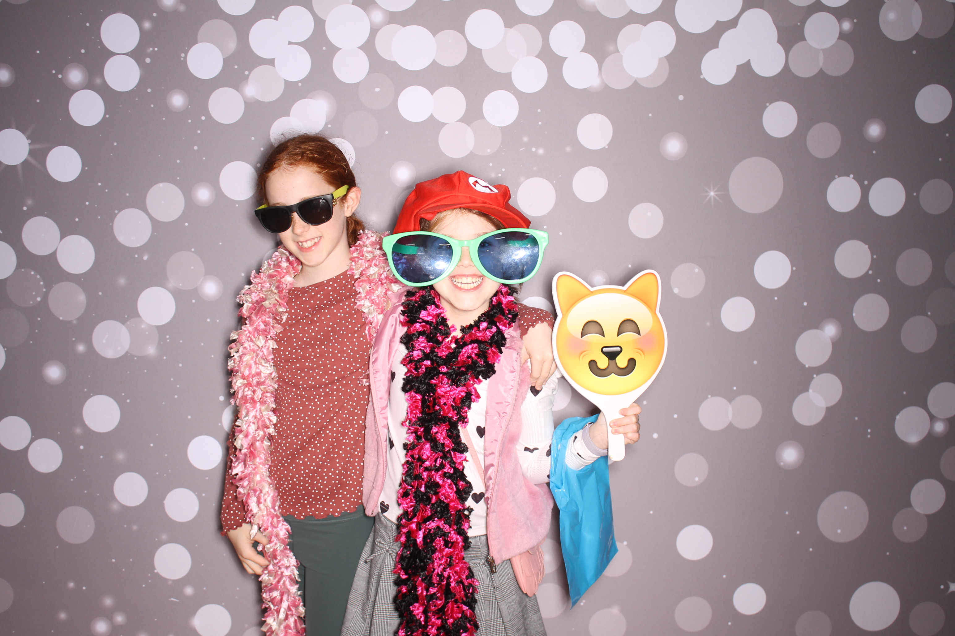 South Lebanon Elementary School Spring Frenzy | View more photos from the event at gallery.photoboothcincy.com/u/PhotoBoothCincy/South-Lebanon-Elementary-School-Spring-Frenzy