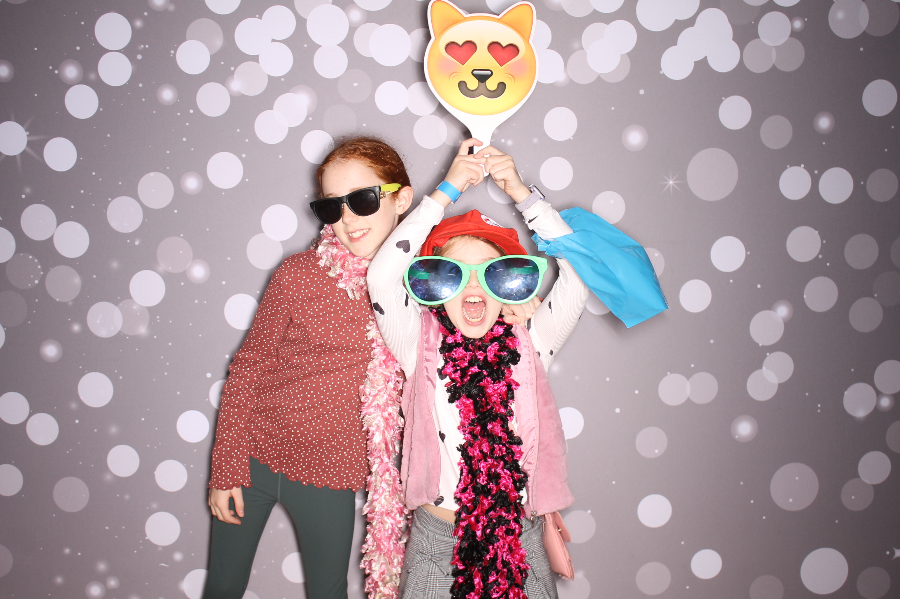 South Lebanon Elementary School Spring Frenzy | View more photos from the event at gallery.photoboothcincy.com/u/PhotoBoothCincy/South-Lebanon-Elementary-School-Spring-Frenzy