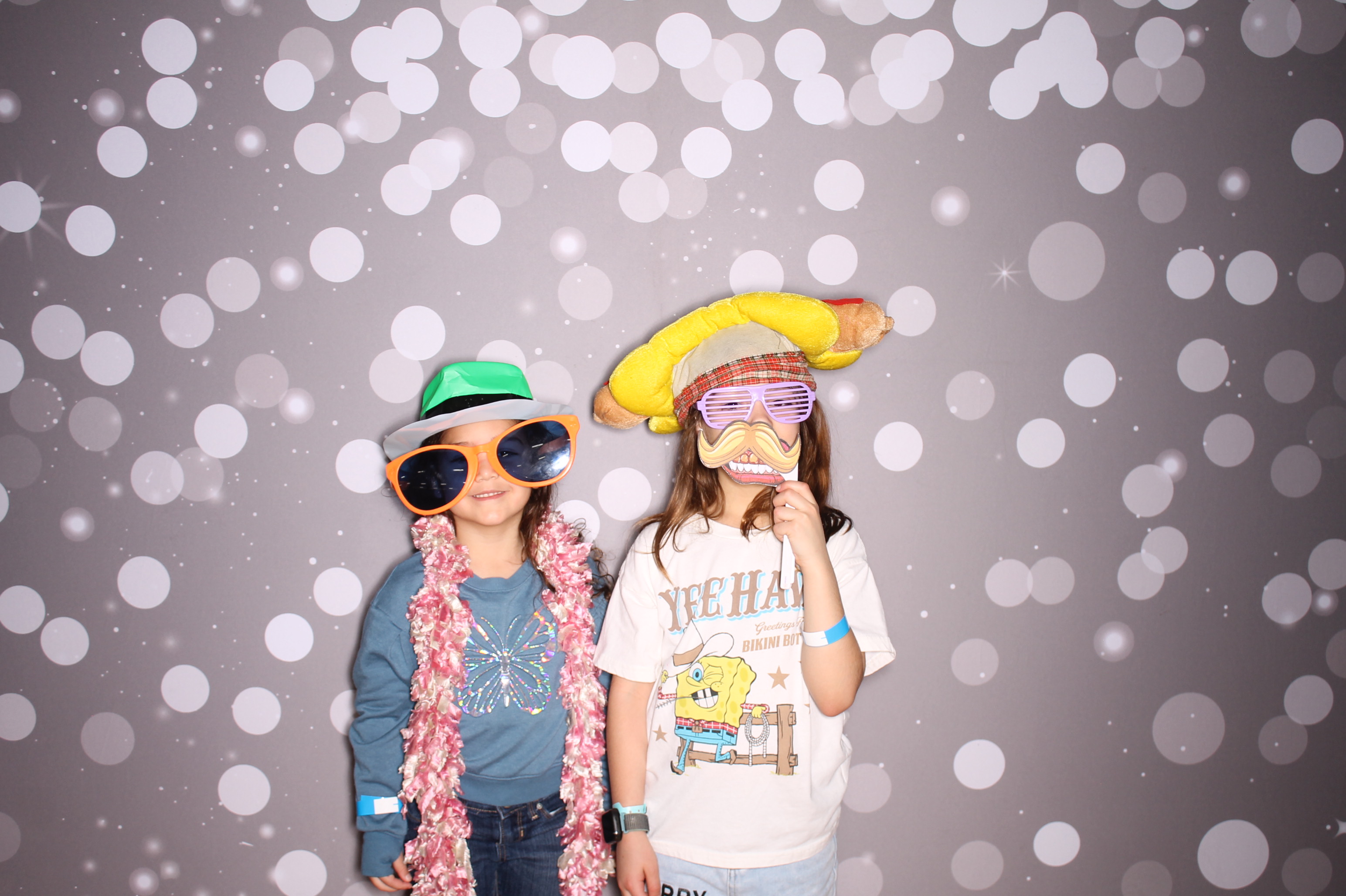 South Lebanon Elementary School Spring Frenzy | View more photos from the event at gallery.photoboothcincy.com/u/PhotoBoothCincy/South-Lebanon-Elementary-School-Spring-Frenzy