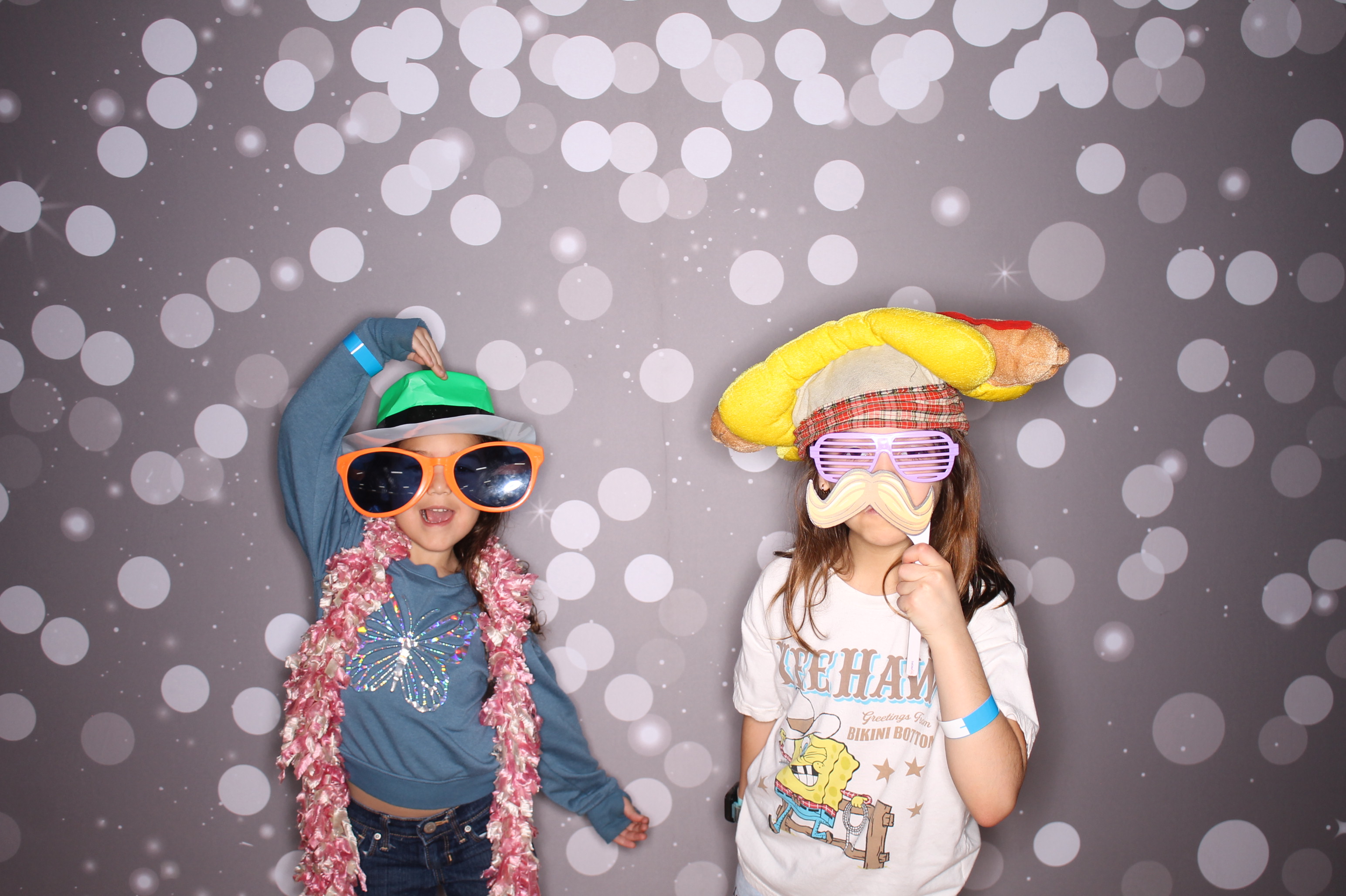 South Lebanon Elementary School Spring Frenzy | View more photos from the event at gallery.photoboothcincy.com/u/PhotoBoothCincy/South-Lebanon-Elementary-School-Spring-Frenzy